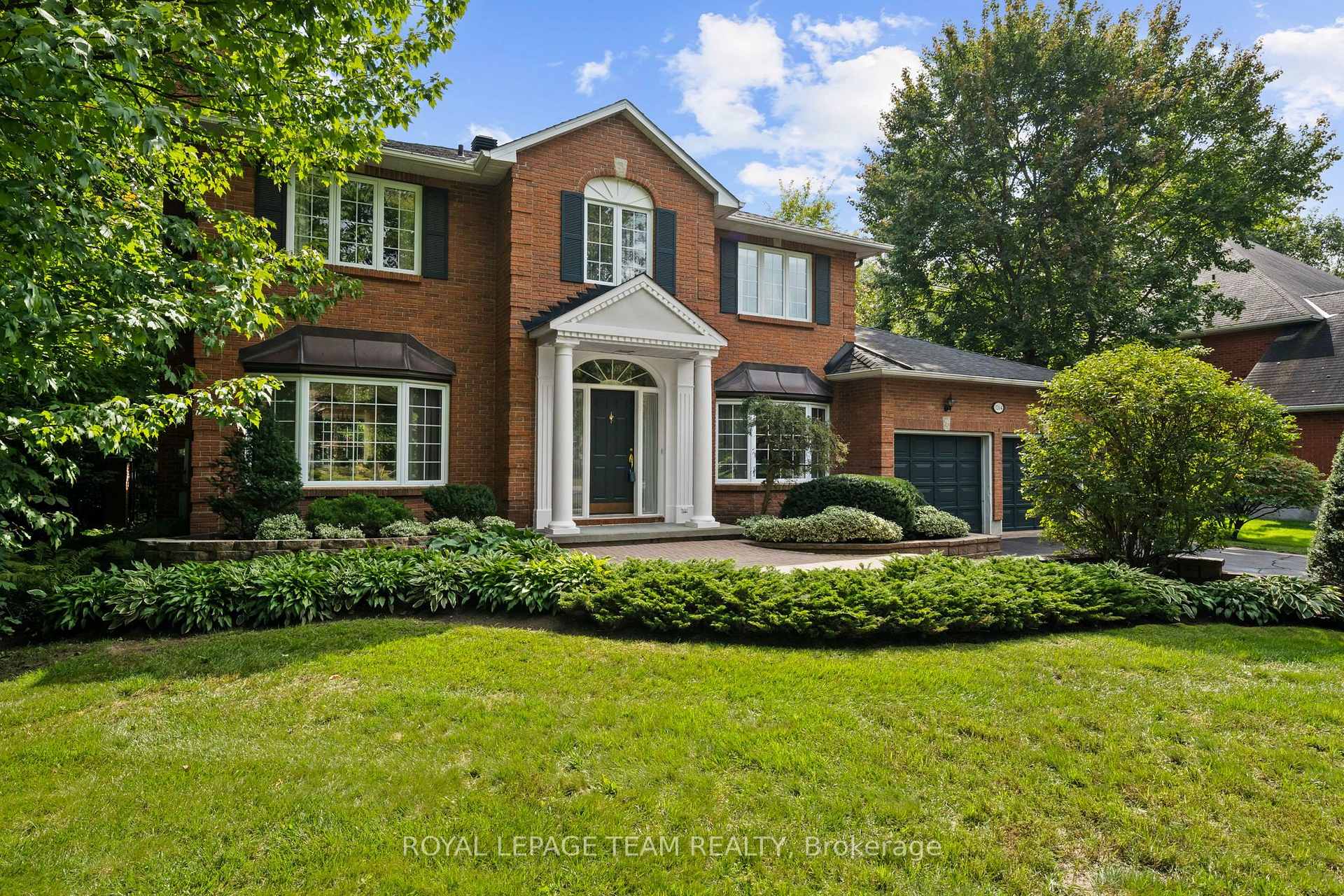 Photo 3 of 1264 Potter Drive, Ottawa, Manotick Village & Manotick Estates — HOMEH