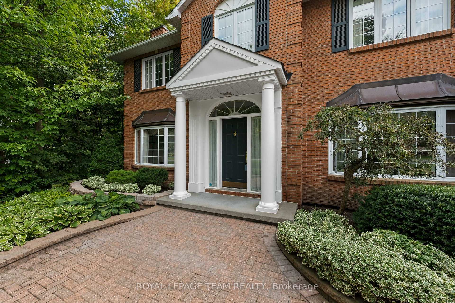 Photo 4 of 1264 Potter Drive, Ottawa, Manotick Village & Manotick Estates — HOMEH