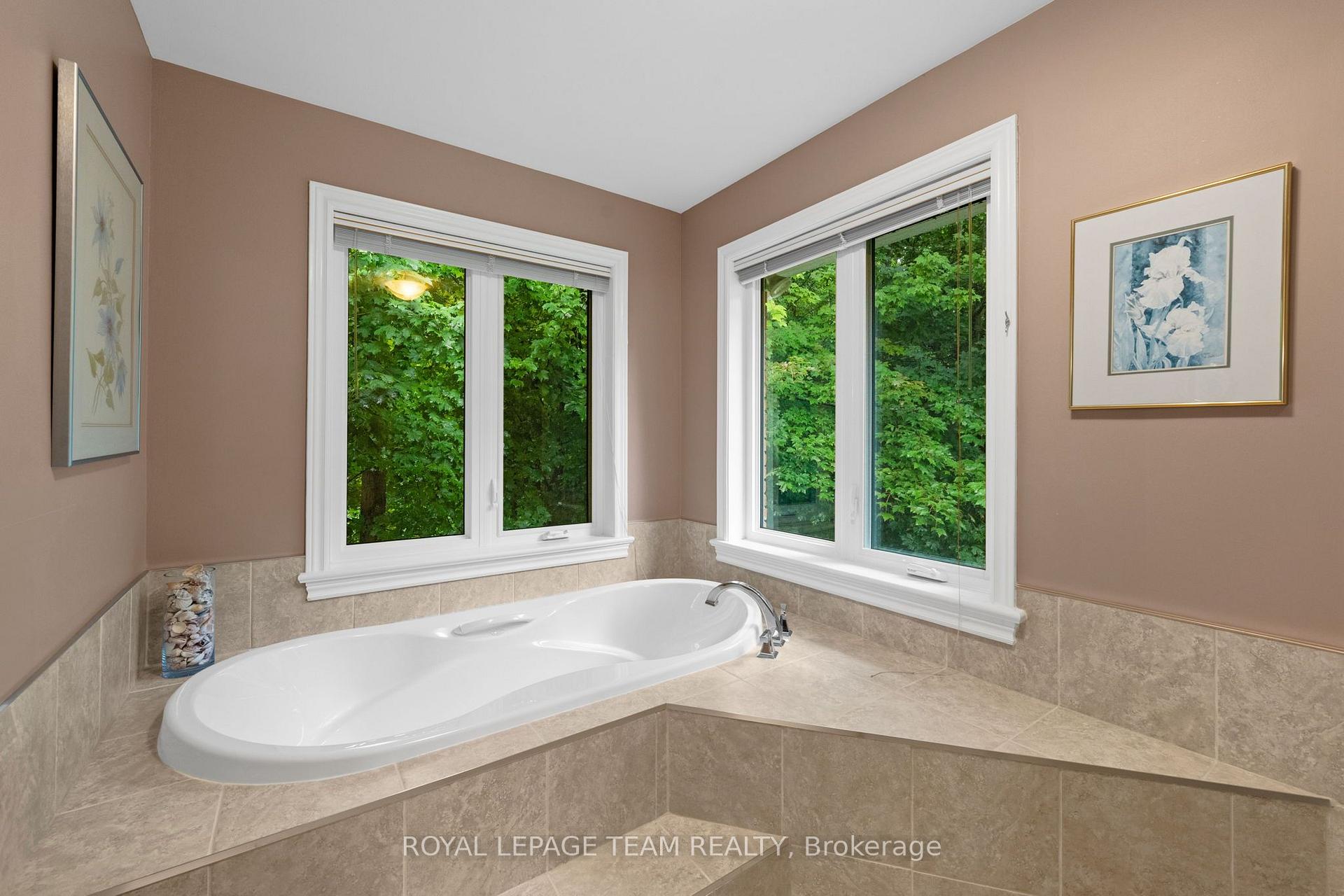 Photo 26 of 1264 Potter Drive, Ottawa, Manotick Village & Manotick Estates — HOMEH