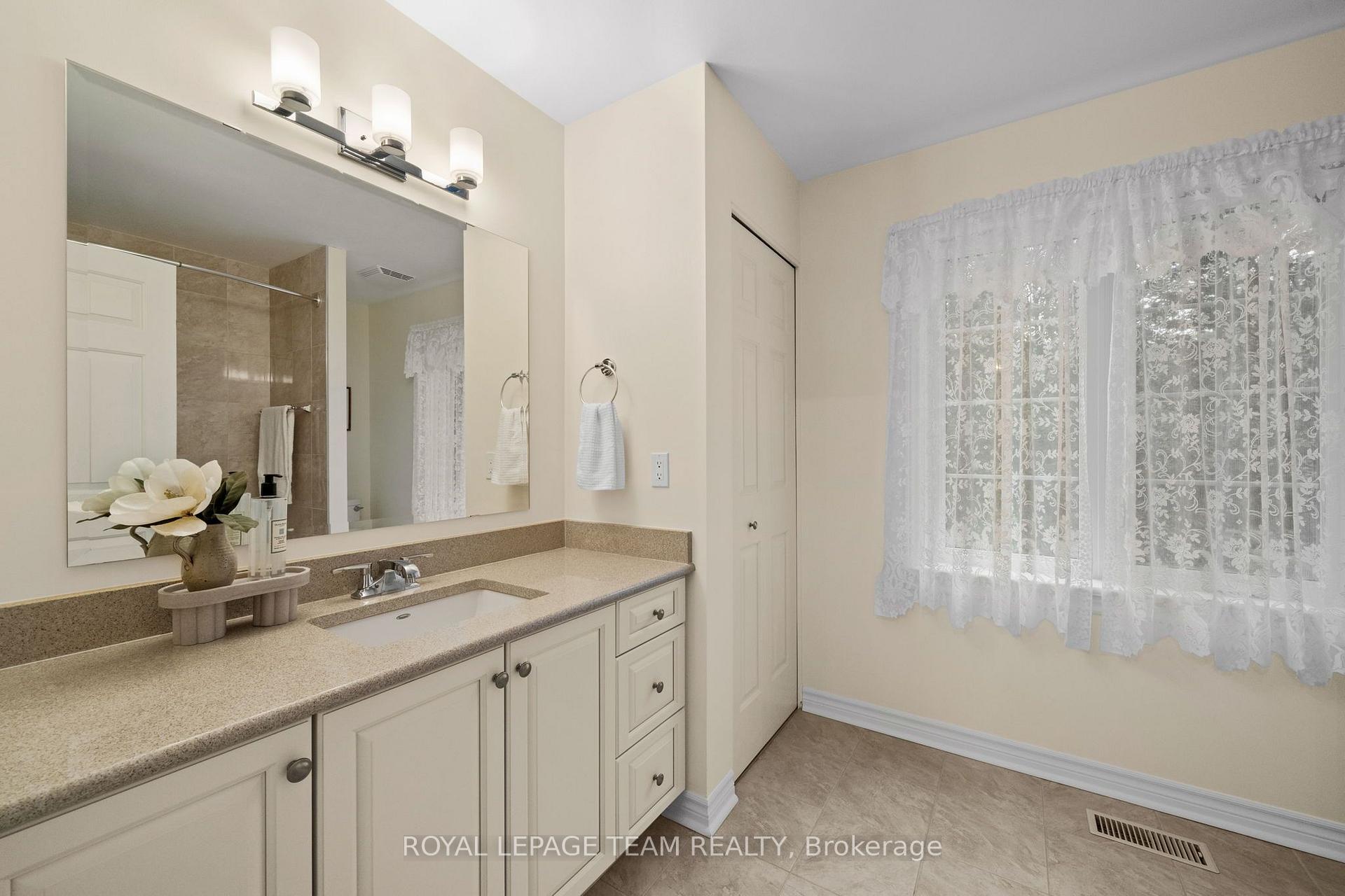 Photo 34 of 1264 Potter Drive, Ottawa, Manotick Village & Manotick Estates — HOMEH