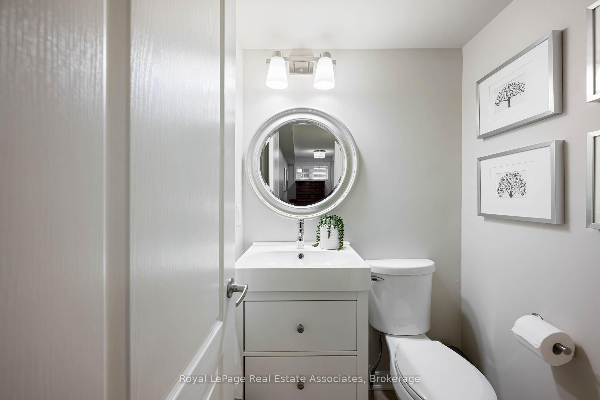 Photo 32 of Unit 16, 2563 Sixth Line, Oakville, River Oaks — HOMEH