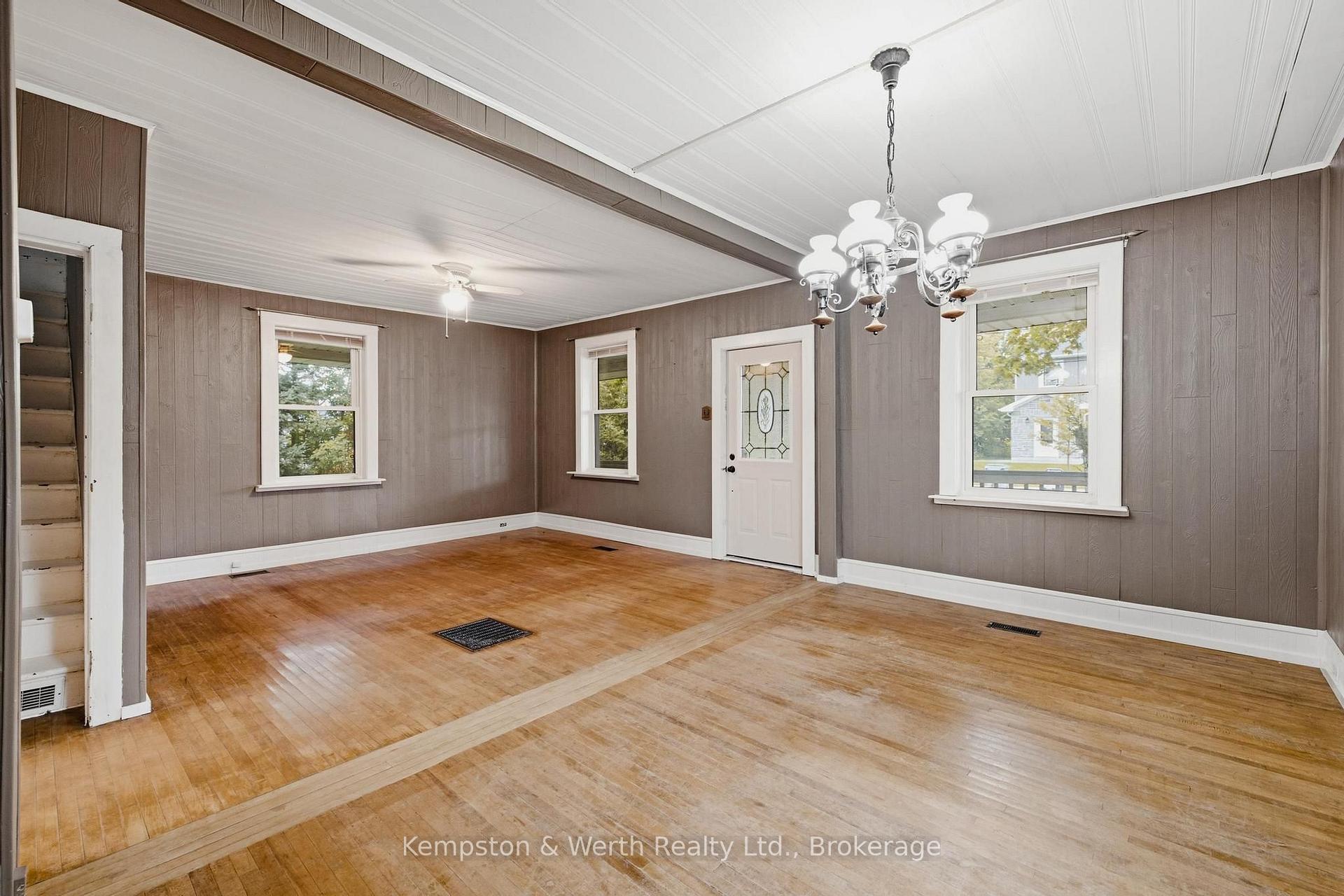 Photo 8 of 485 Wallace Avenue S, North Perth, Listowel — HOMEH