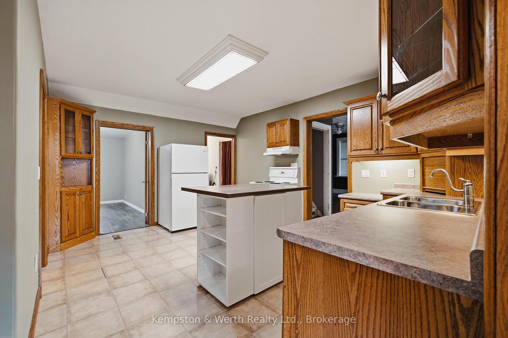 Photo 12 of 485 Wallace Avenue S, North Perth, Listowel — HOMEH