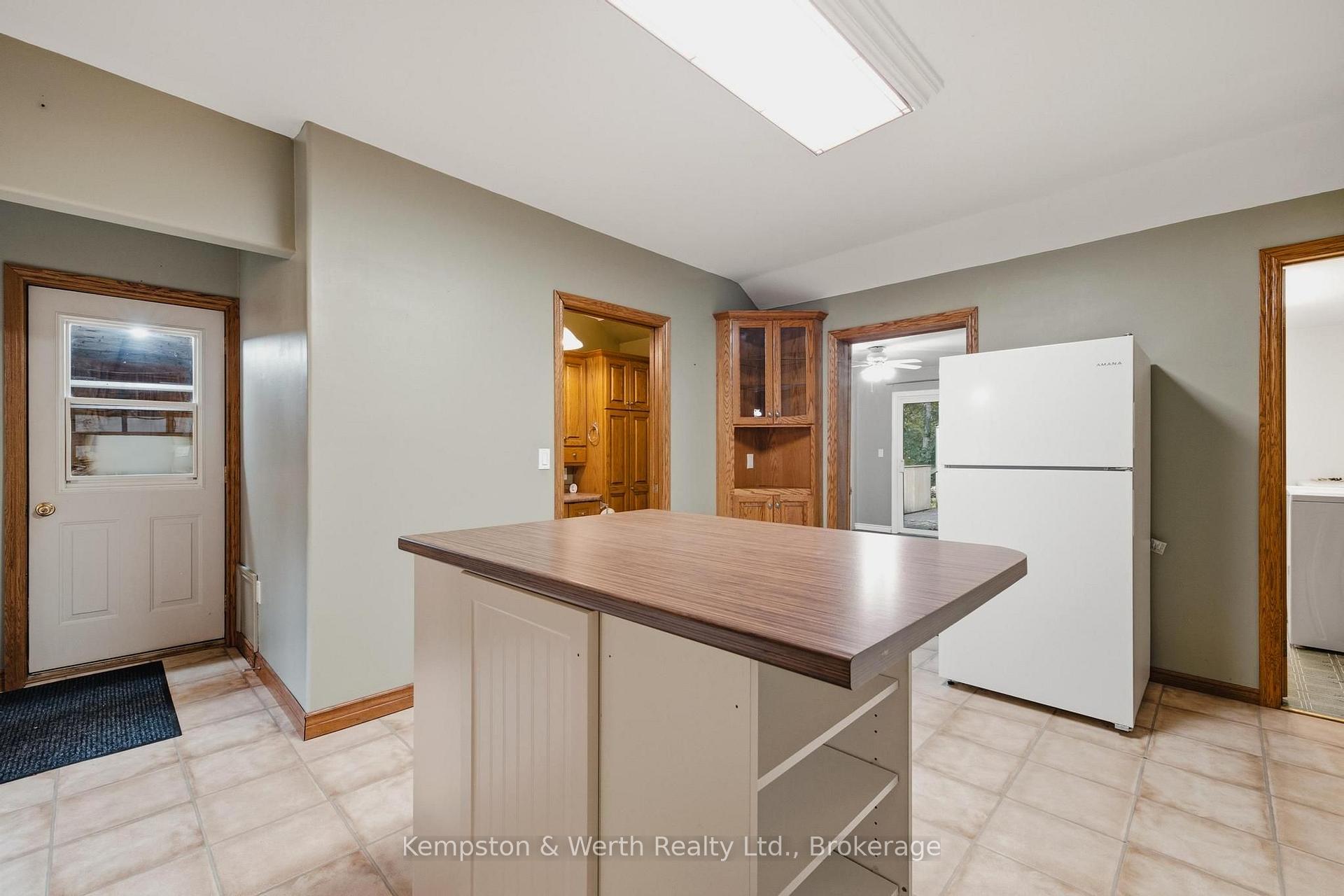 Photo 17 of 485 Wallace Avenue S, North Perth, Listowel — HOMEH