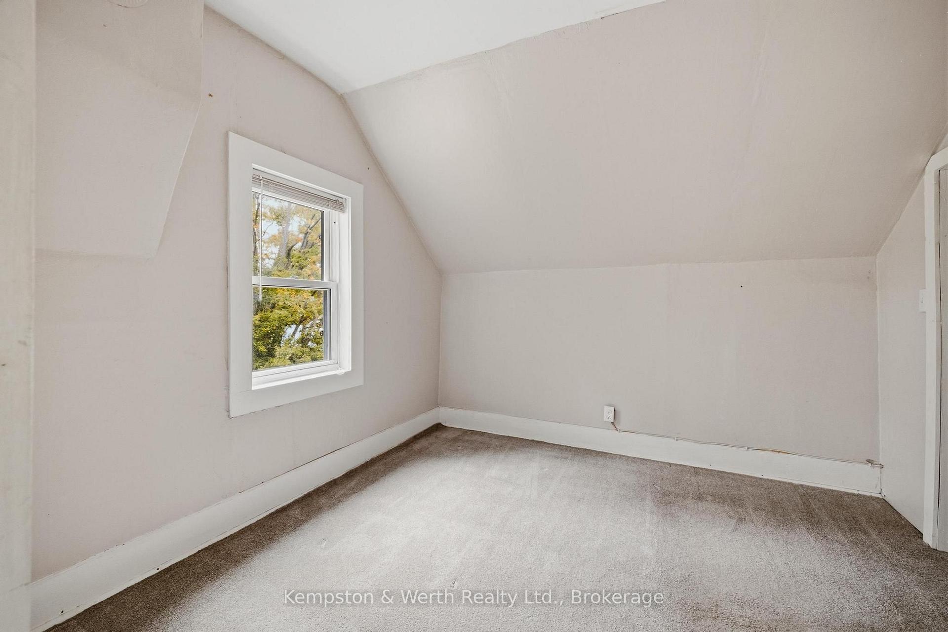Photo 23 of 485 Wallace Avenue S, North Perth, Listowel — HOMEH