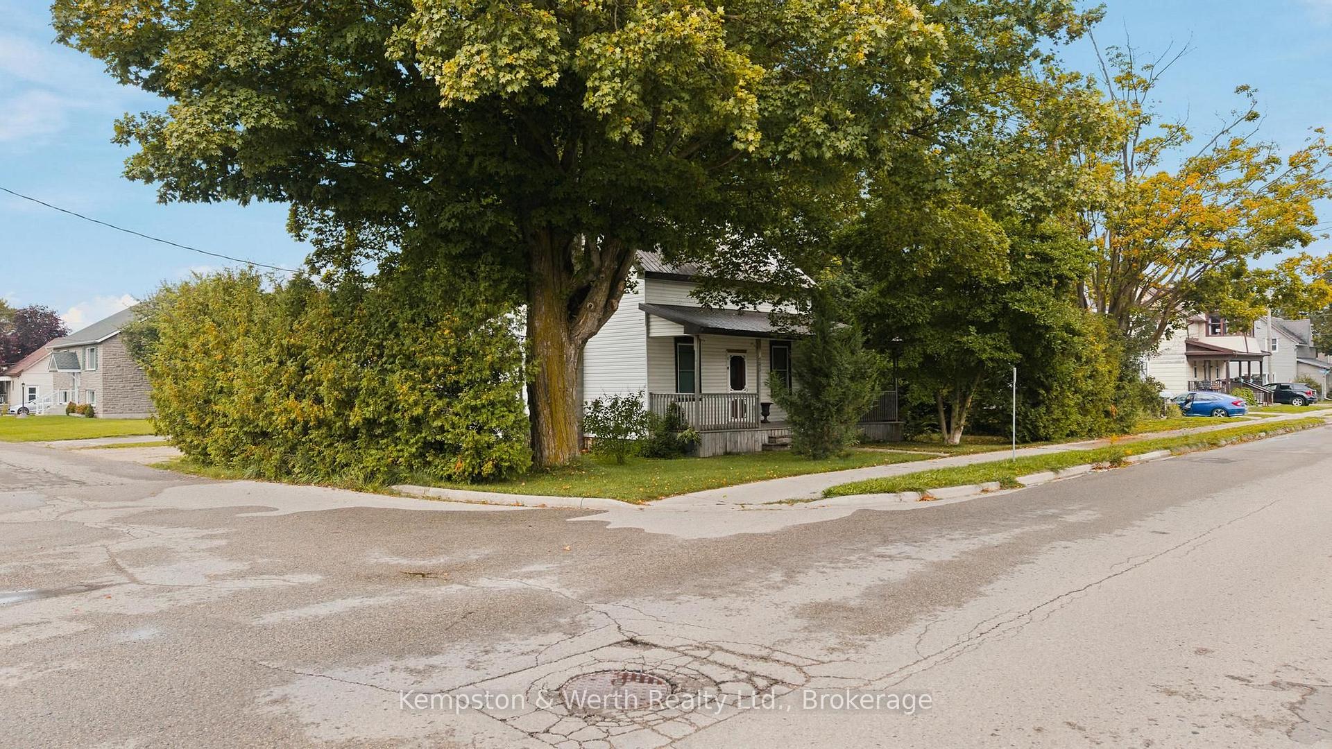 Photo 33 of 485 Wallace Avenue S, North Perth, Listowel — HOMEH