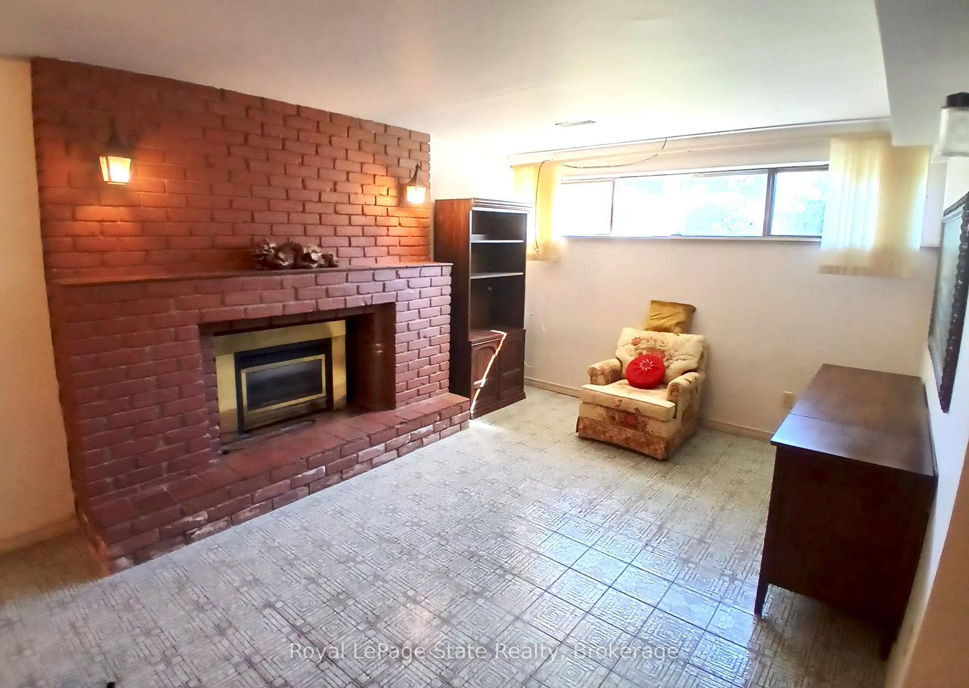 Photo 18 of 118 Craigroyston Road, Hamilton, Glenview — HOMEH