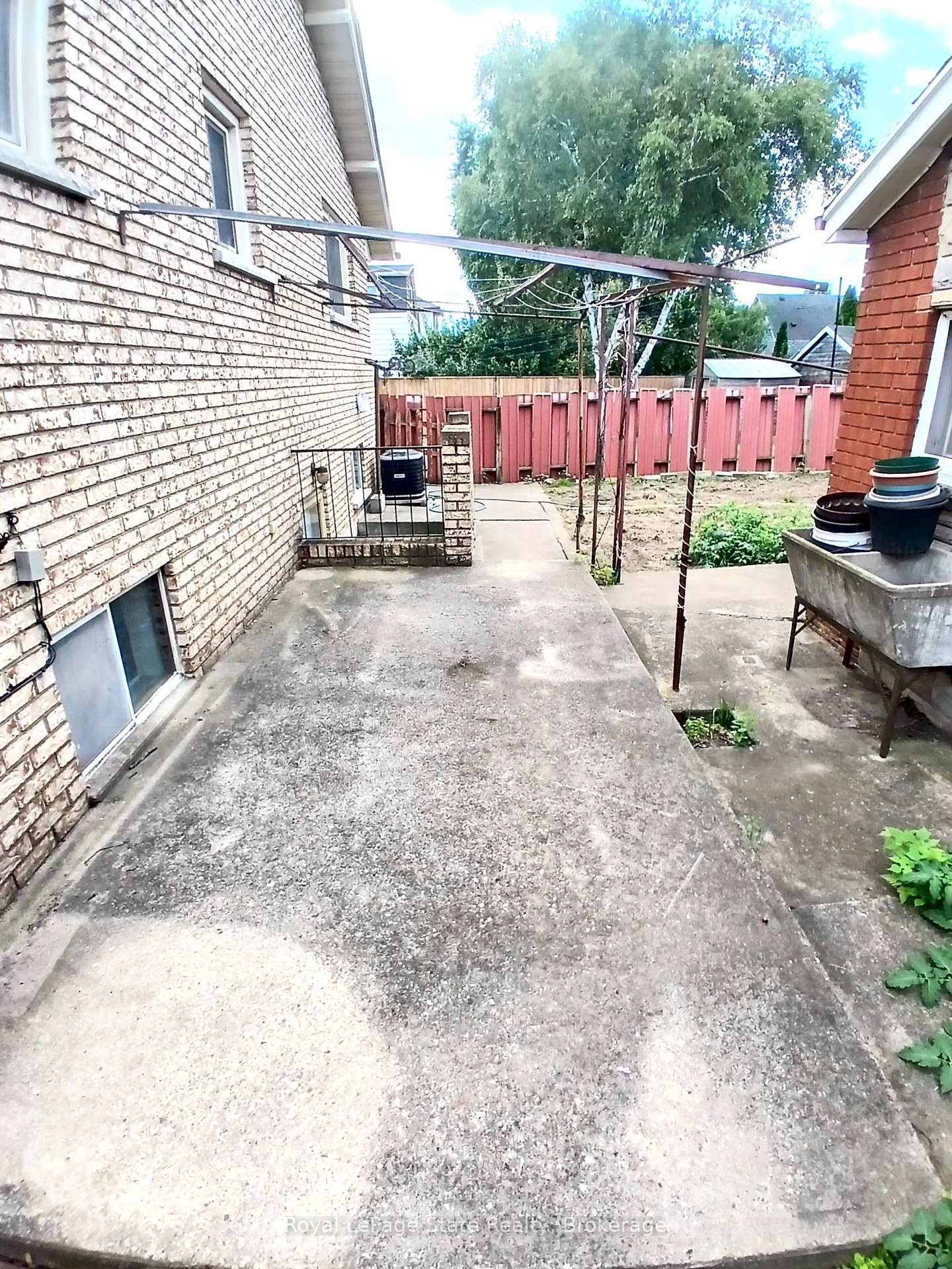 Photo 33 of 118 Craigroyston Road, Hamilton, Glenview — HOMEH