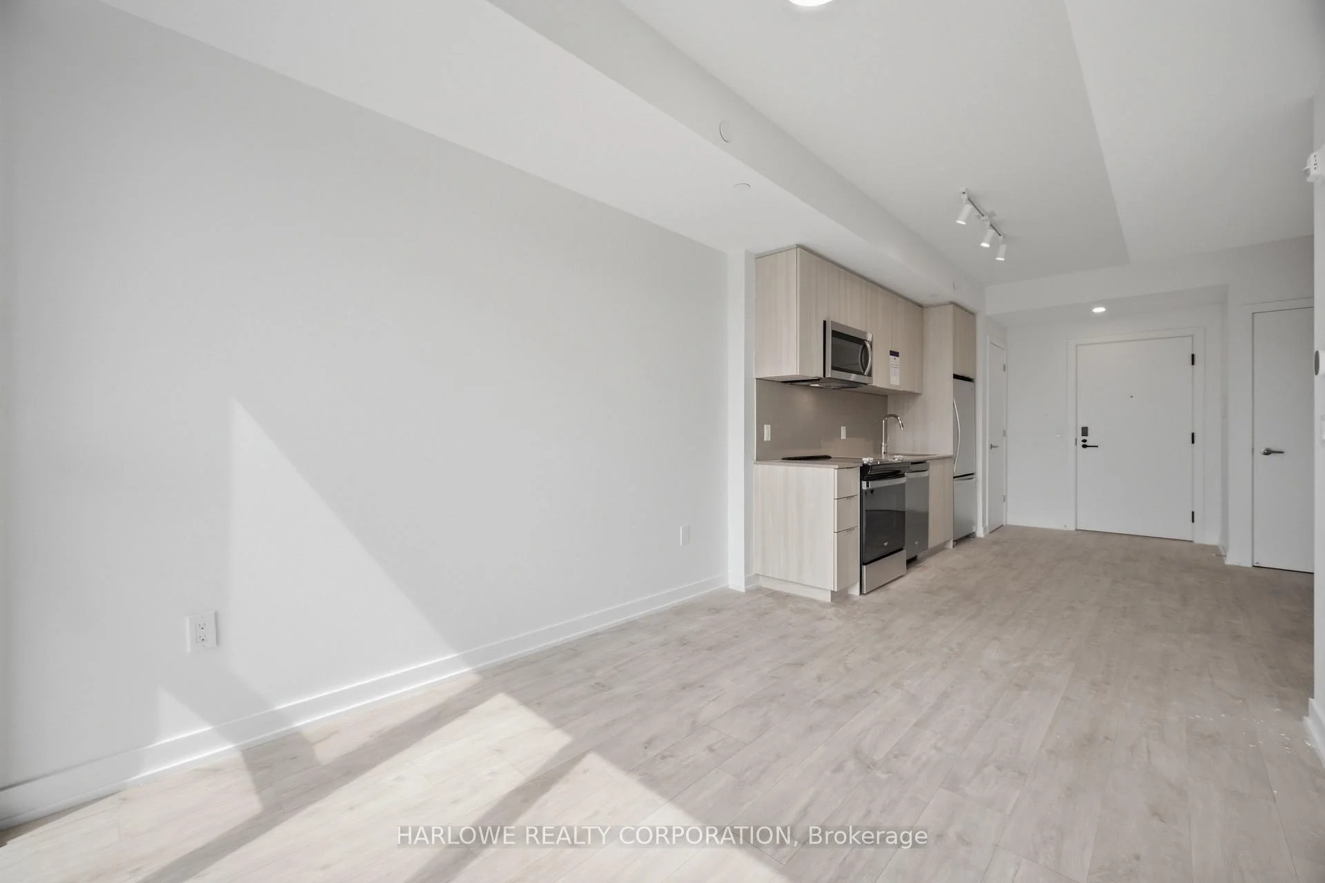 Photo 19 of Unit 617, 740 Whitlock Avenue, Milton, Cobban — HOMEH