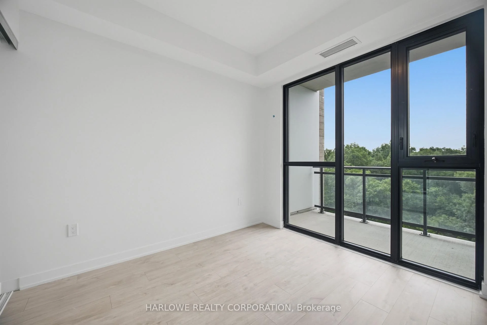 Photo 27 of Unit 617, 740 Whitlock Avenue, Milton, Cobban — HOMEH