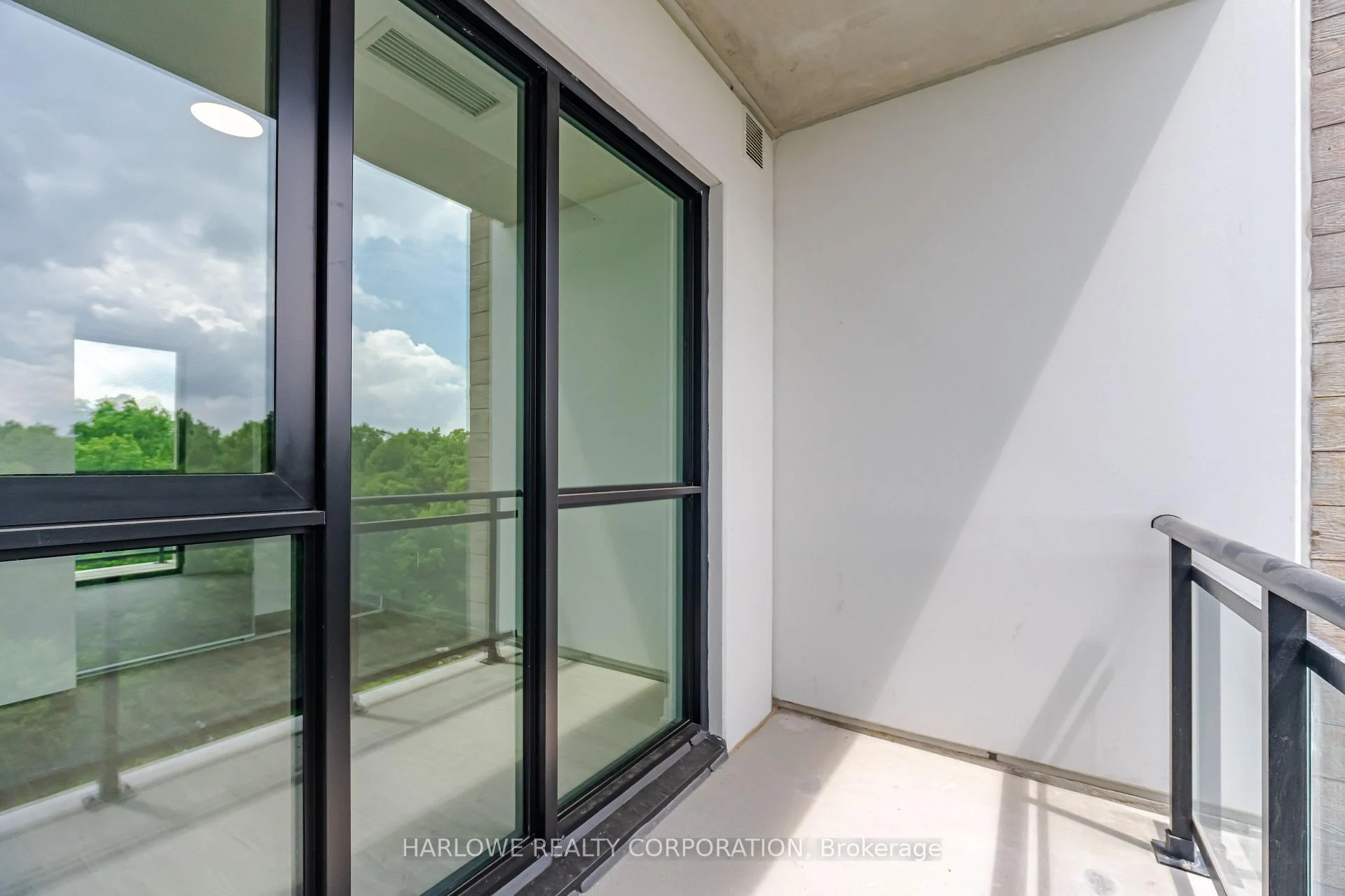 Photo 37 of Unit 617, 740 Whitlock Avenue, Milton, Cobban — HOMEH