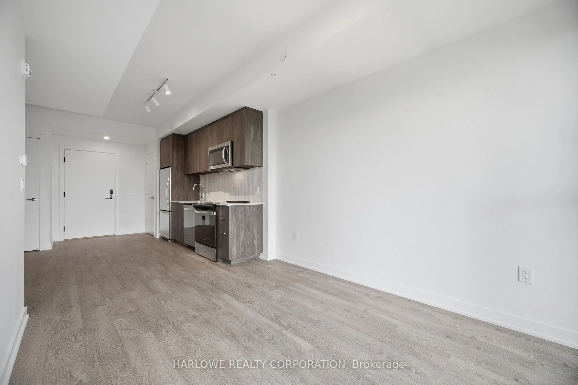 Photo 54 of Unit 617, 740 Whitlock Avenue, Milton, Cobban — HOMEH
