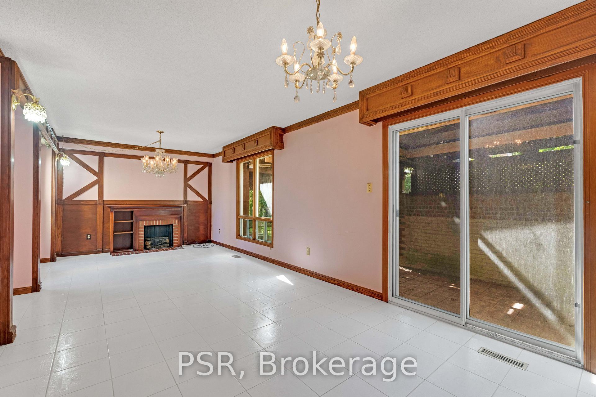 Photo 4 of 4069 Chelmsford Court, Mississauga, Creditview — HOMEH