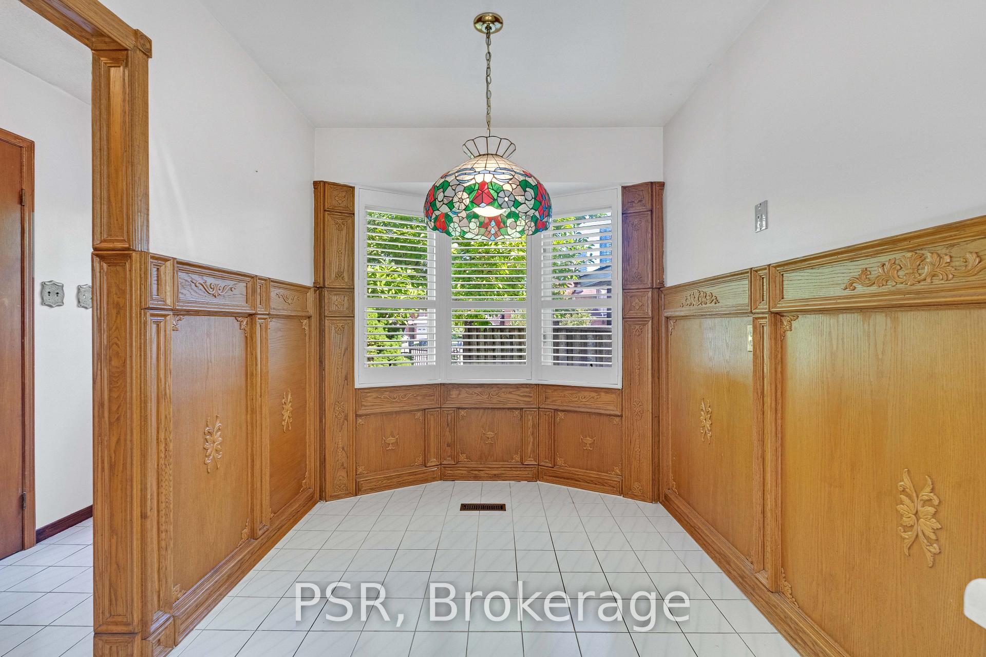 Photo 10 of 4069 Chelmsford Court, Mississauga, Creditview — HOMEH