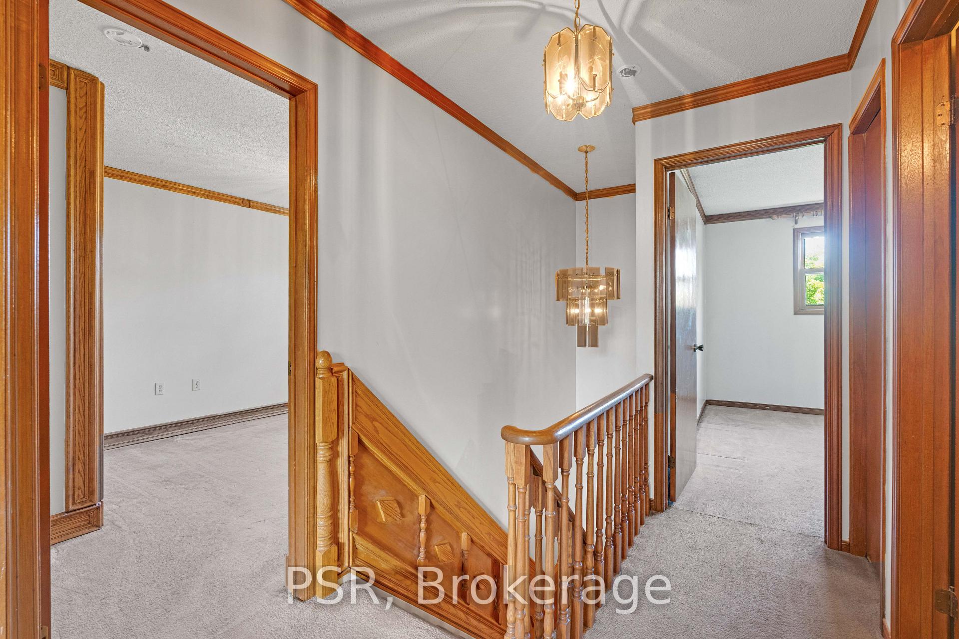Photo 12 of 4069 Chelmsford Court, Mississauga, Creditview — HOMEH