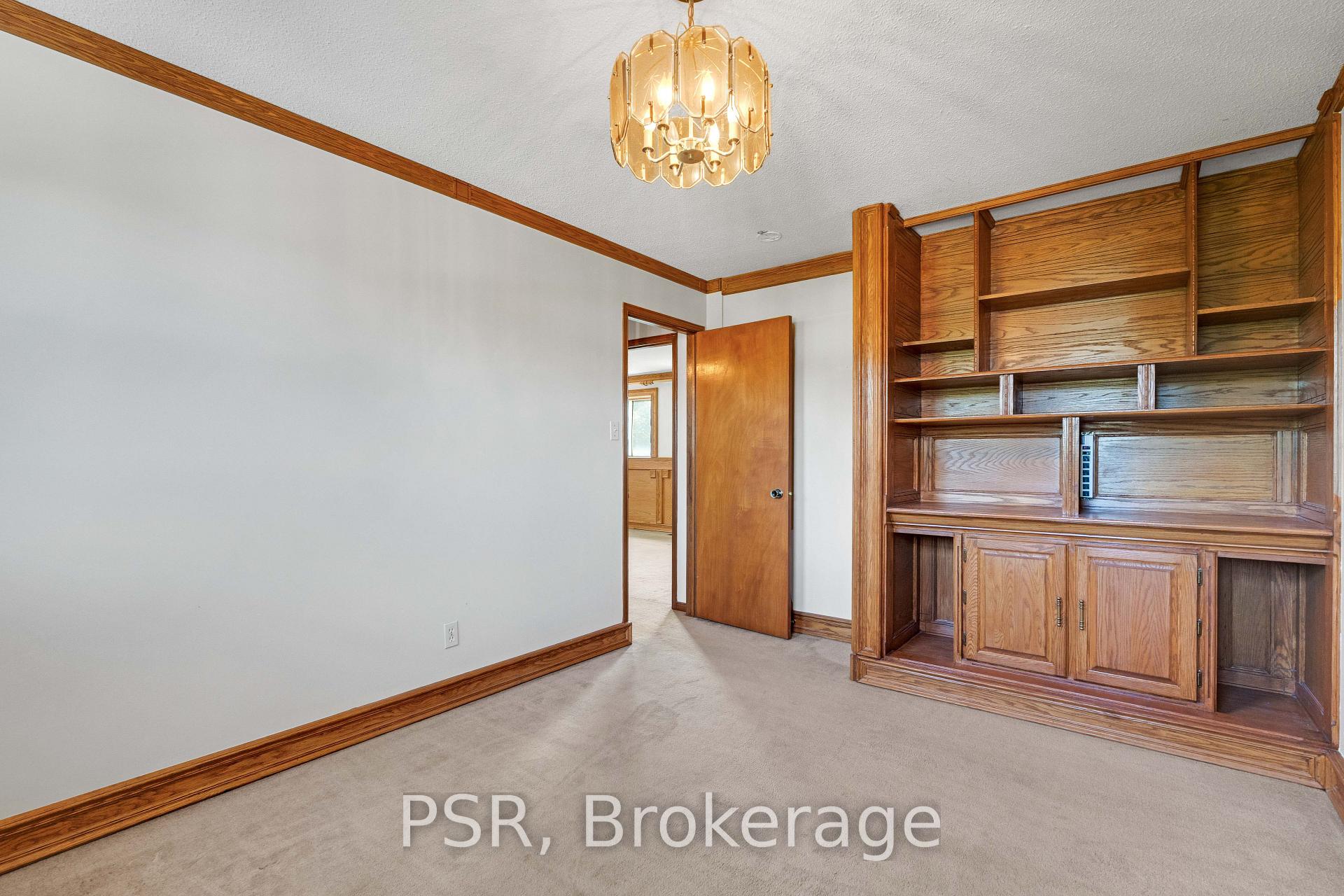 Photo 18 of 4069 Chelmsford Court, Mississauga, Creditview — HOMEH