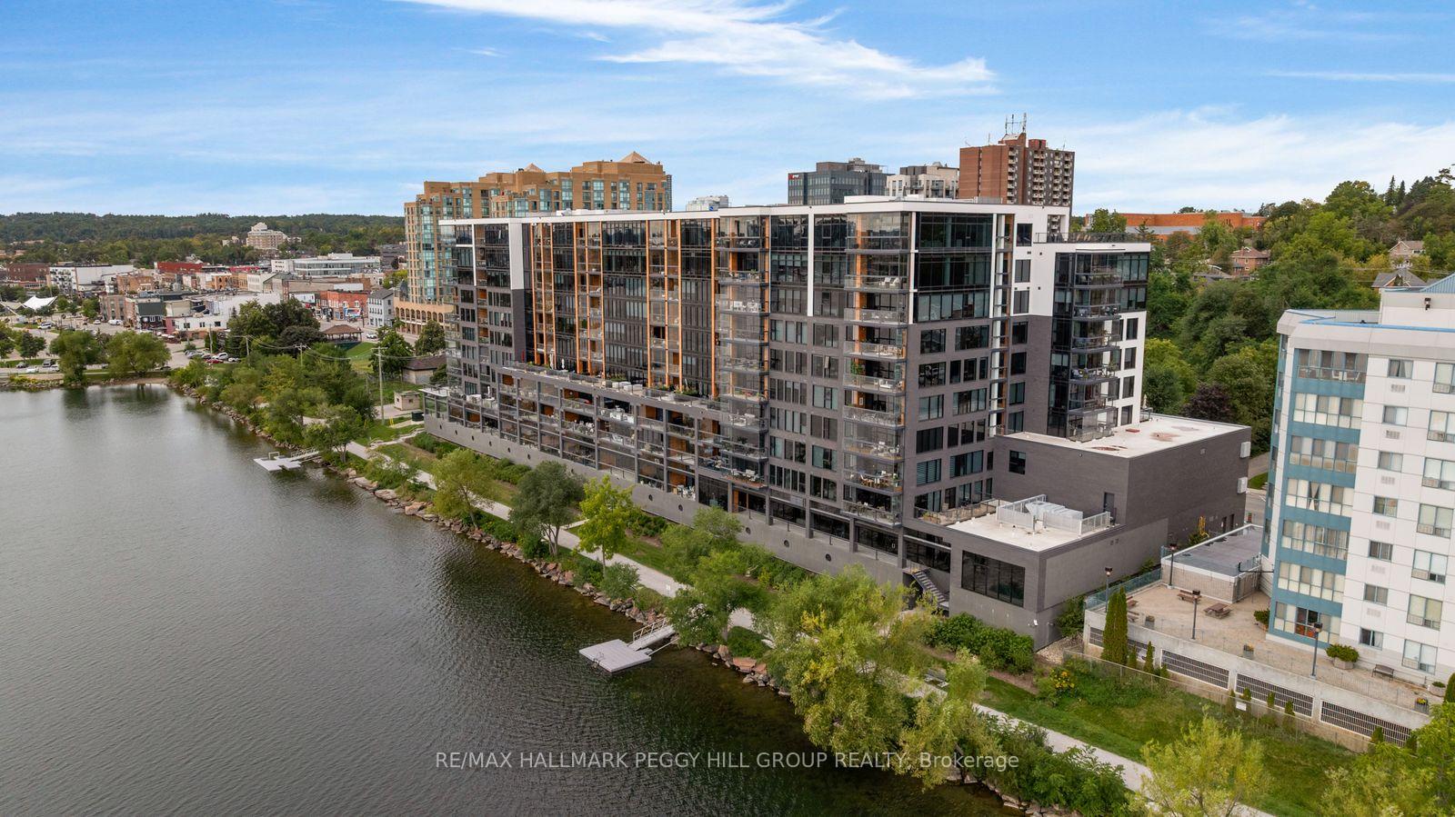 Photo of Unit 305, 185 Dunlop Street E