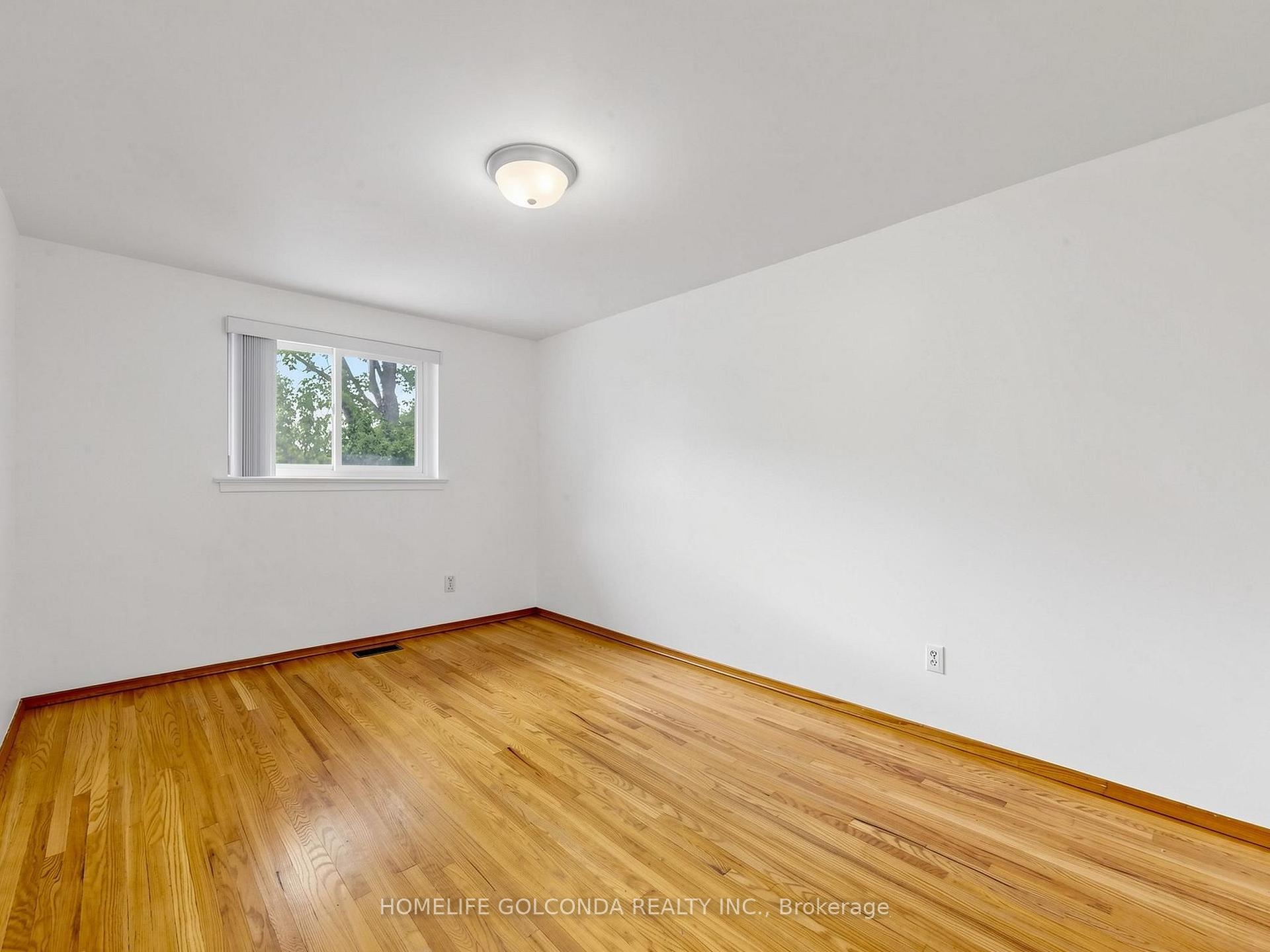 Photo 35 of 21 Grove Park Crescent, North York, Don Valley Village — HOMEH