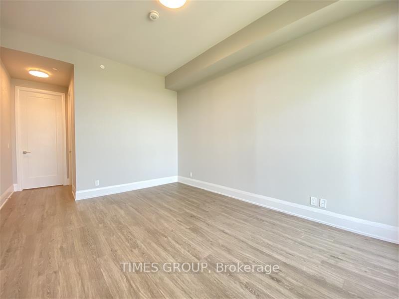 Photo 9 of Unit LPH01, 8 Water Walk, Markham, Unionville — HOMEH