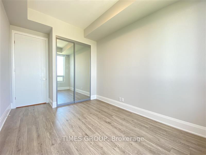 Photo 15 of Unit LPH01, 8 Water Walk, Markham, Unionville — HOMEH