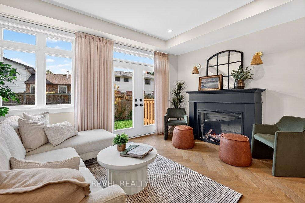 Photo 16 of 3173 Maplehill Drive, Burlington, Roseland — HOMEH
