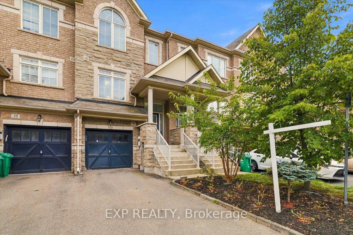 Photo 4 of 27 Rockbrook Trail, Brampton, Northwest Brampton — HOMEH
