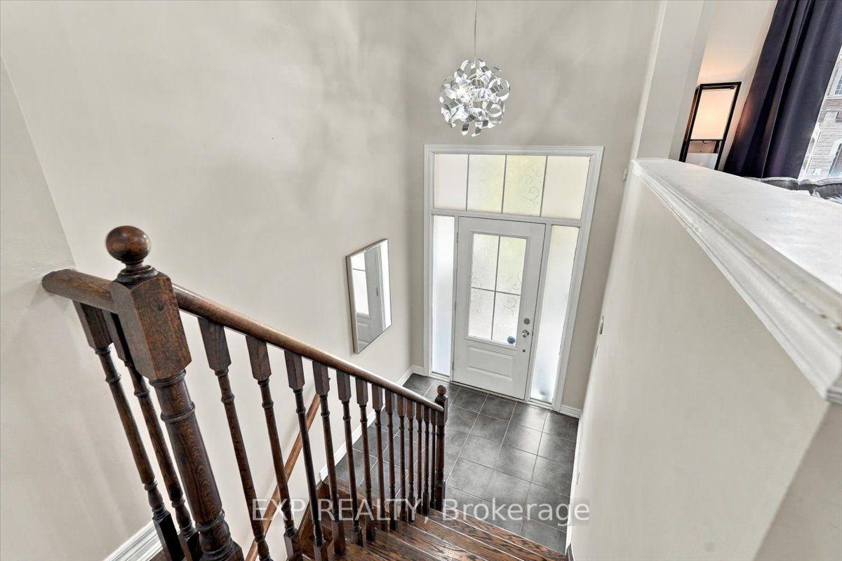 Photo 6 of 27 Rockbrook Trail, Brampton, Northwest Brampton — HOMEH