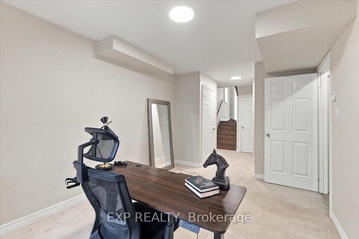 Photo 32 of 27 Rockbrook Trail, Brampton, Northwest Brampton — HOMEH