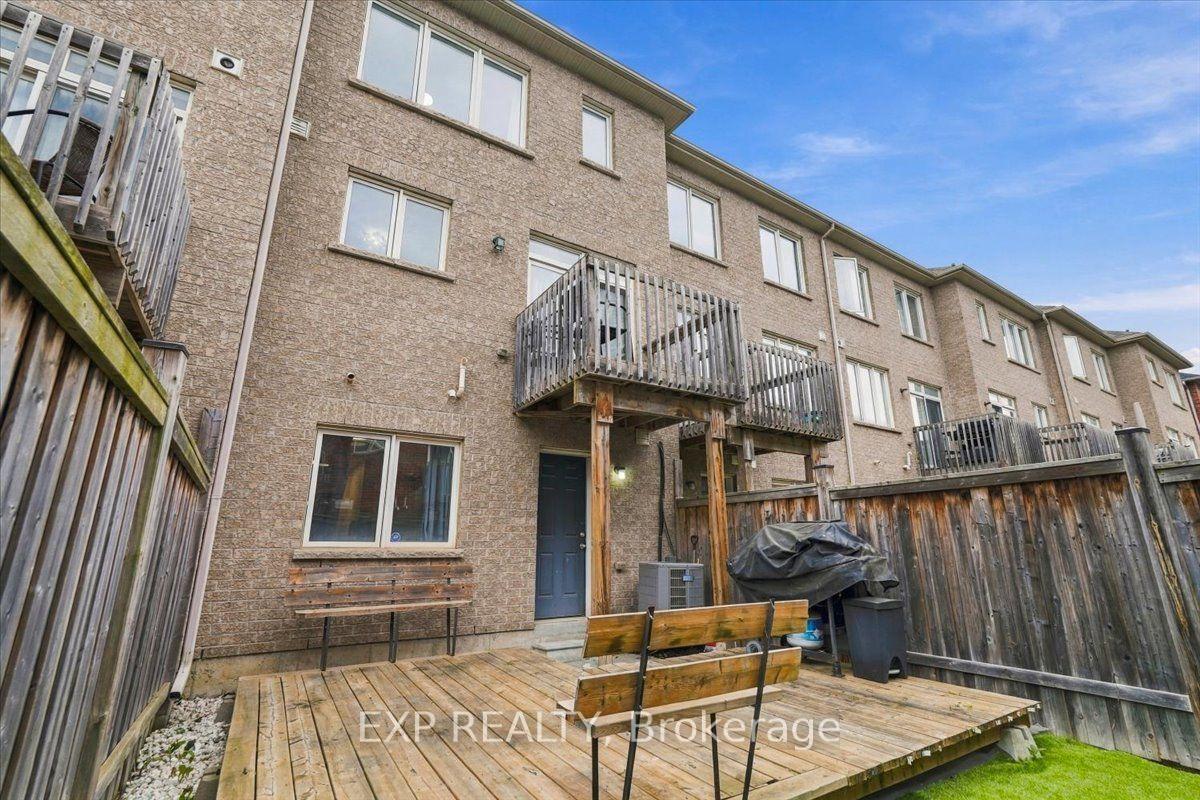 Photo 37 of 27 Rockbrook Trail, Brampton, Northwest Brampton — HOMEH