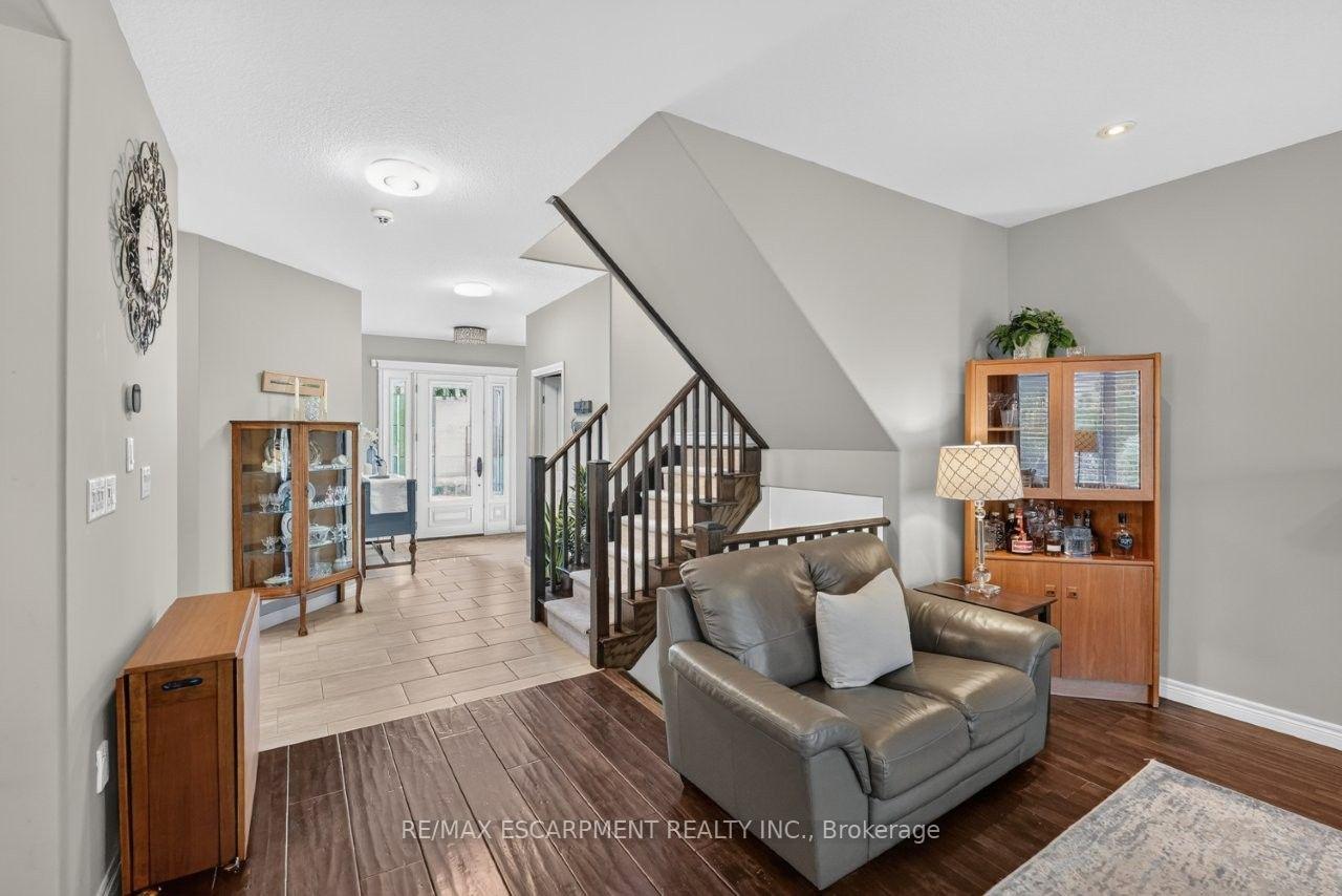 Photo 5 of 4453 Comfort Crescent, Lincoln, Beamsville — HOMEH