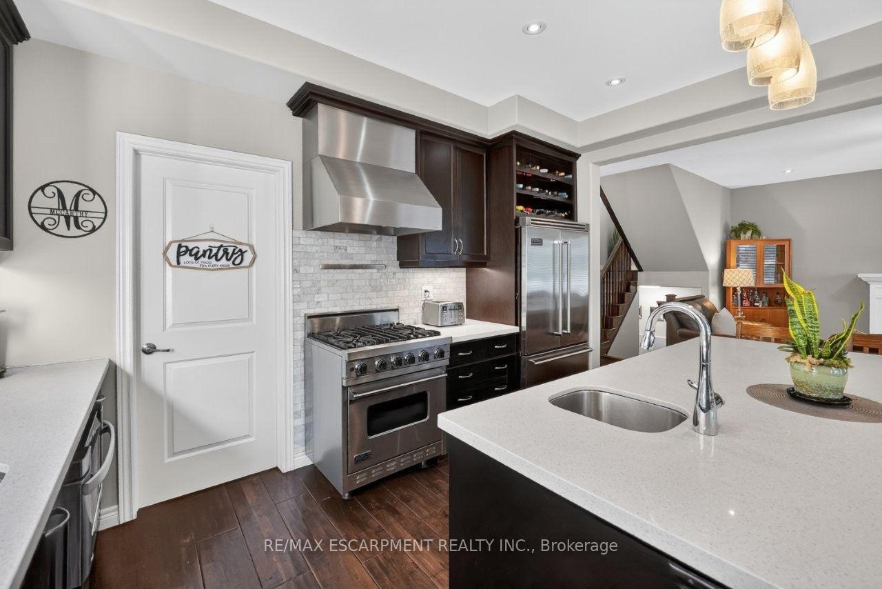 Photo 10 of 4453 Comfort Crescent, Lincoln, Beamsville — HOMEH