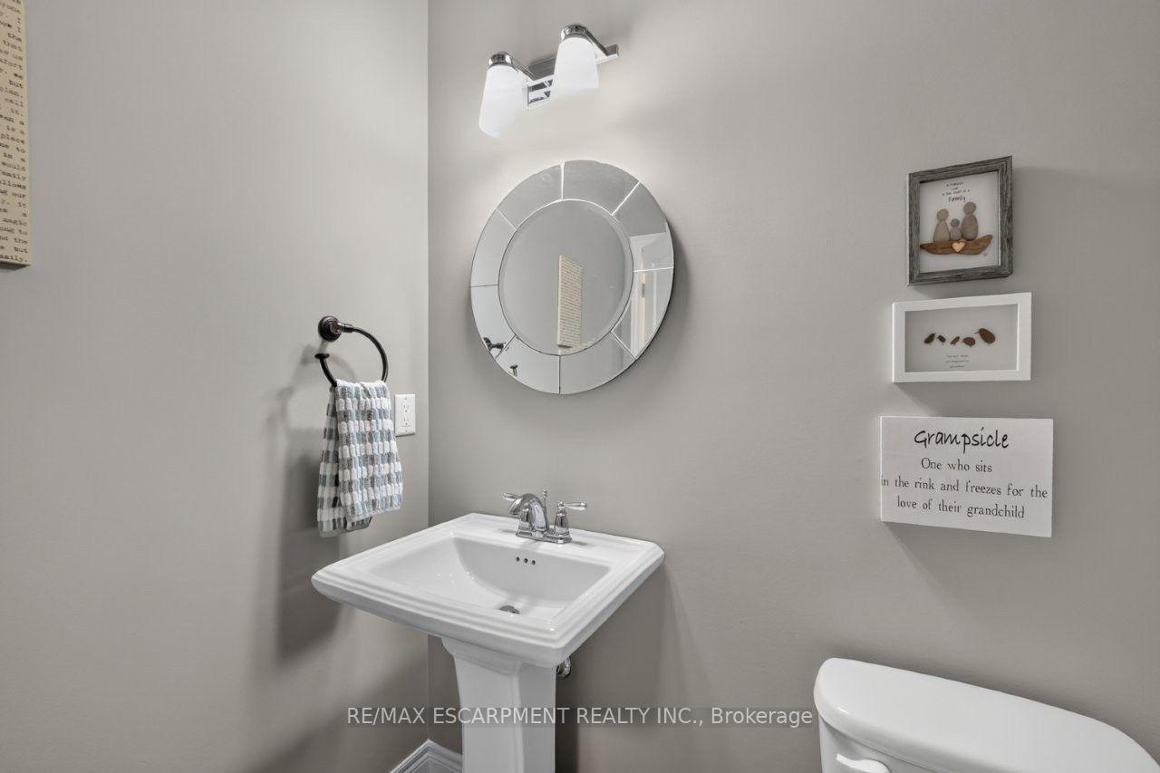 Photo 16 of 4453 Comfort Crescent, Lincoln, Beamsville — HOMEH