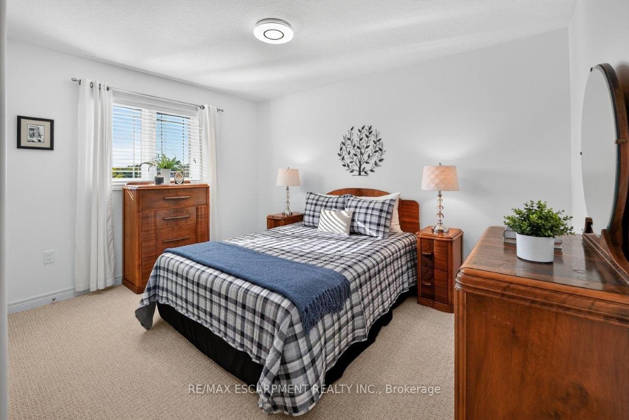 Photo 21 of 4453 Comfort Crescent, Lincoln, Beamsville — HOMEH