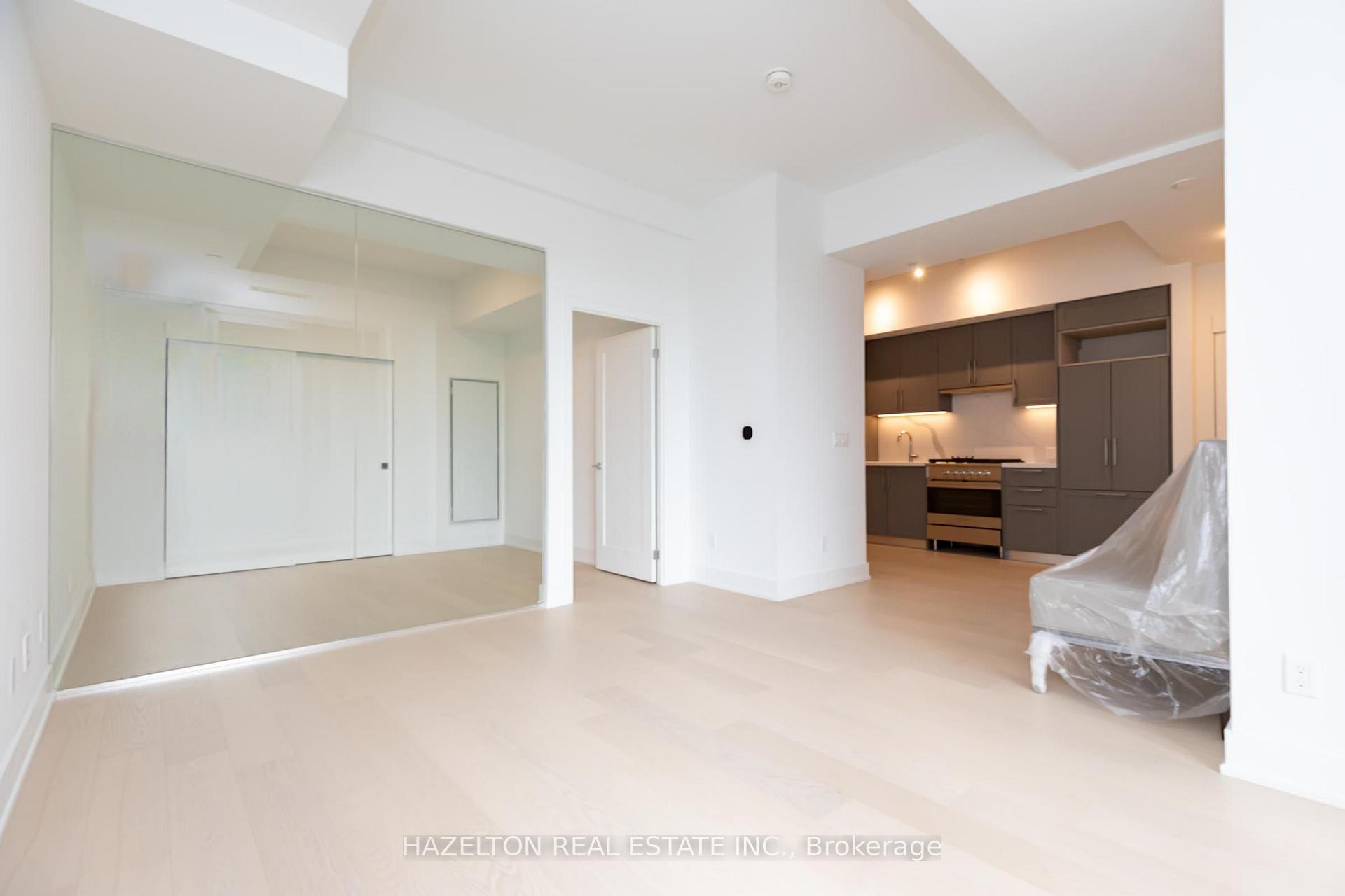 Photo 4 of Unit 706, 8 Manor Road W, Toronto, Yonge-Eglinton — HOMEH