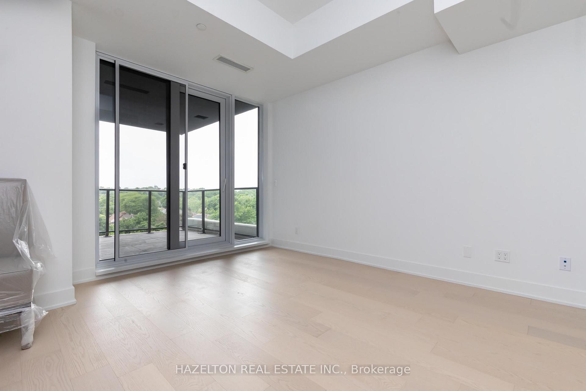 Photo 5 of Unit 706, 8 Manor Road W, Toronto, Yonge-Eglinton — HOMEH