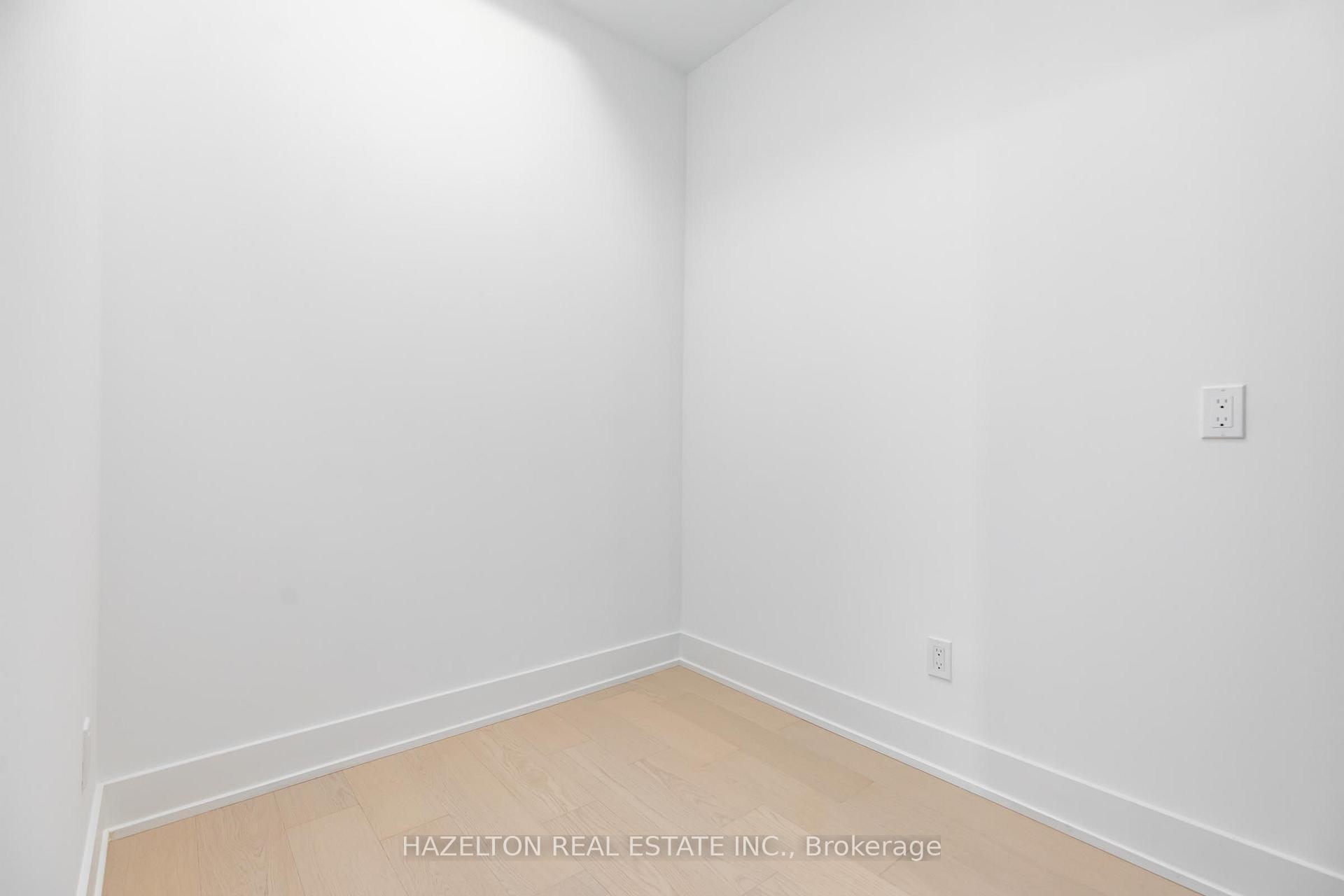 Photo 10 of Unit 706, 8 Manor Road W, Toronto, Yonge-Eglinton — HOMEH