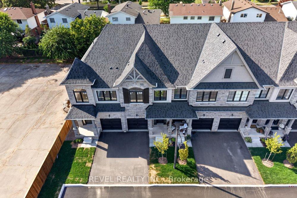 Photo 3 of 3175 Maplehill Drive, Burlington, Roseland — HOMEH