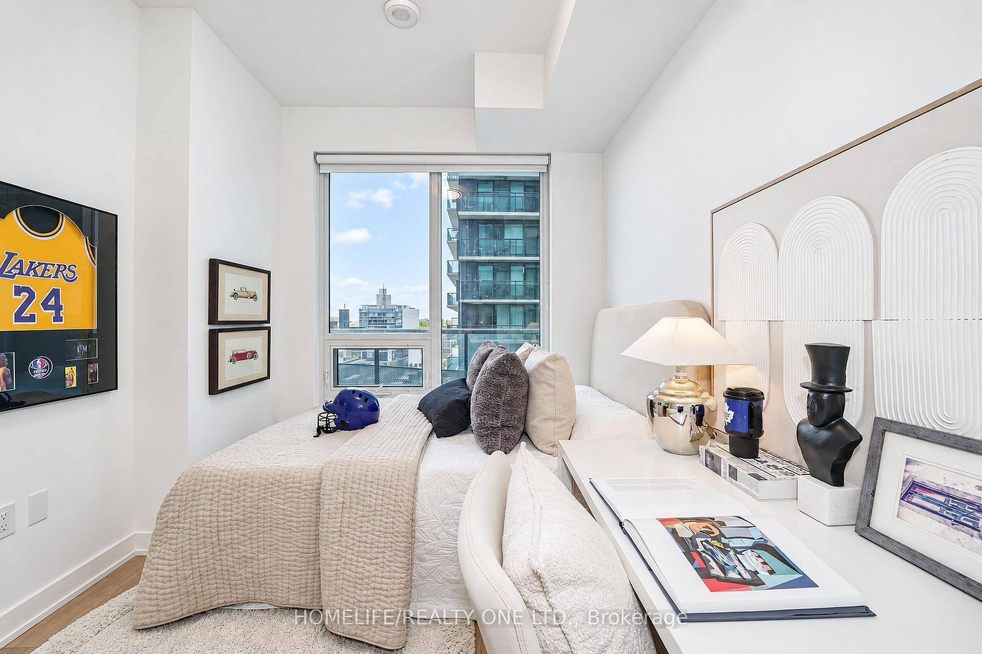 Photo 3 of Unit 1111, 117 Broadway Avenue, Toronto, Mount Pleasant West — HOMEH