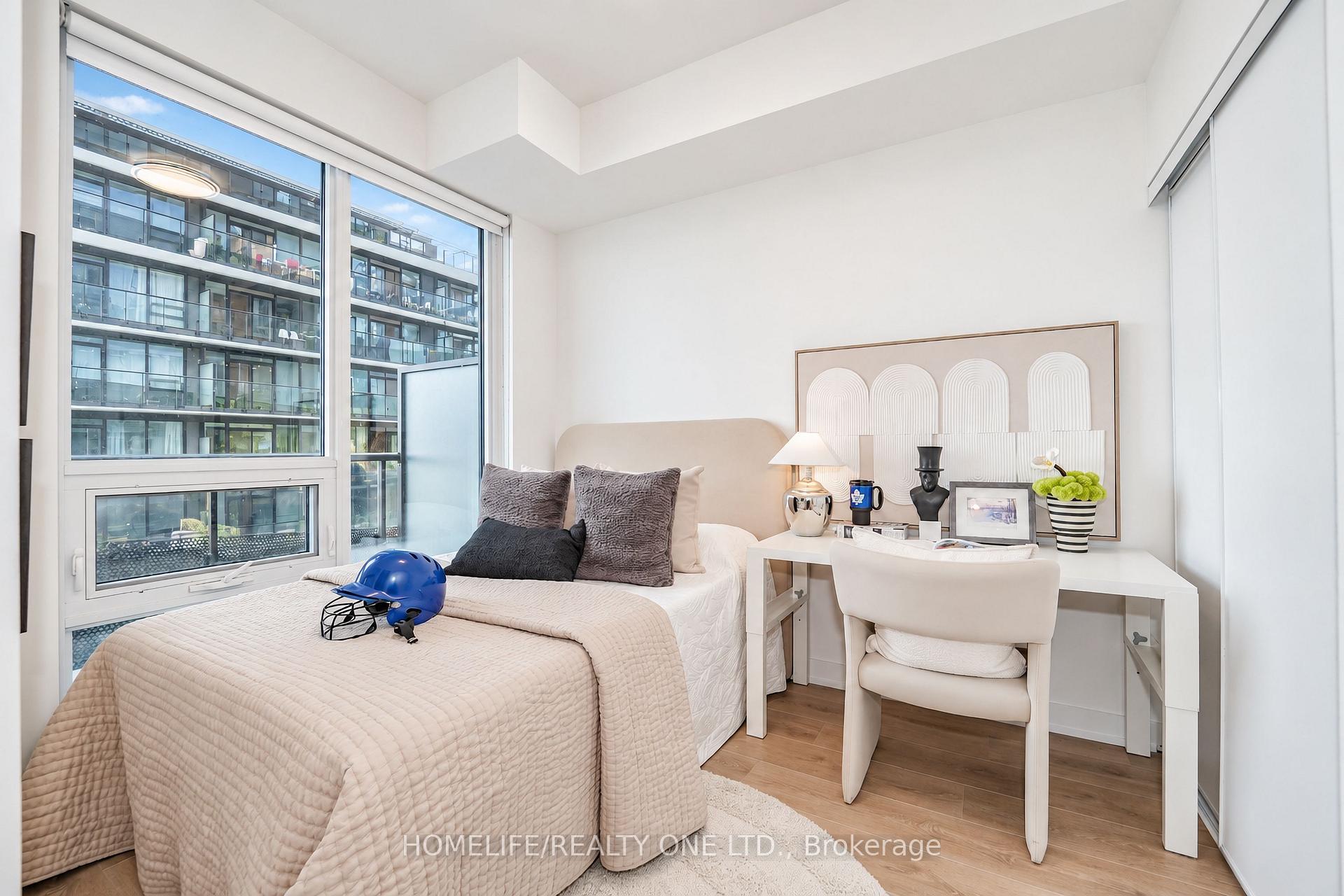 Photo 4 of Unit 1111, 117 Broadway Avenue, Toronto, Mount Pleasant West — HOMEH