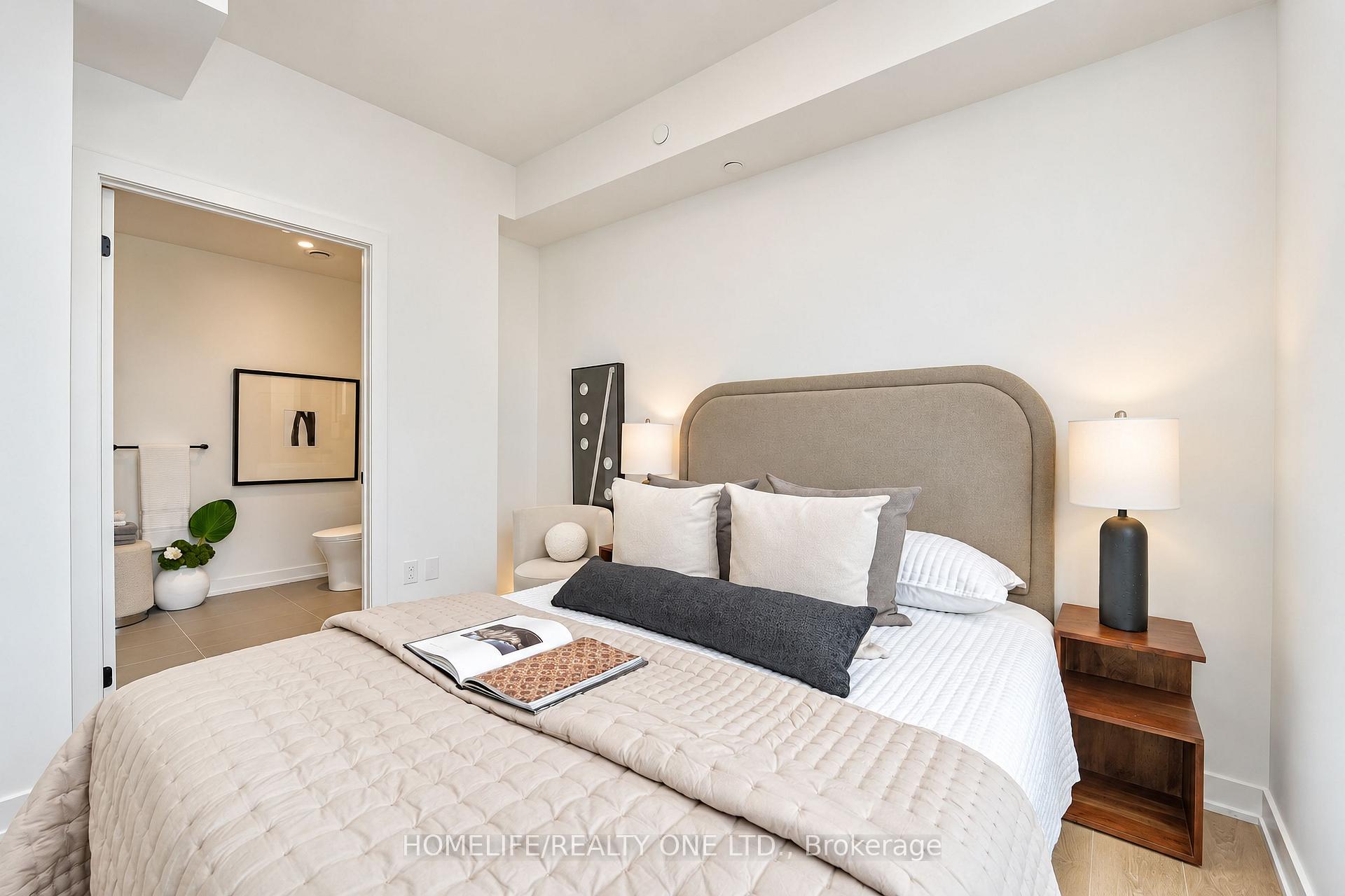 Photo 14 of Unit 1111, 117 Broadway Avenue, Toronto, Mount Pleasant West — HOMEH