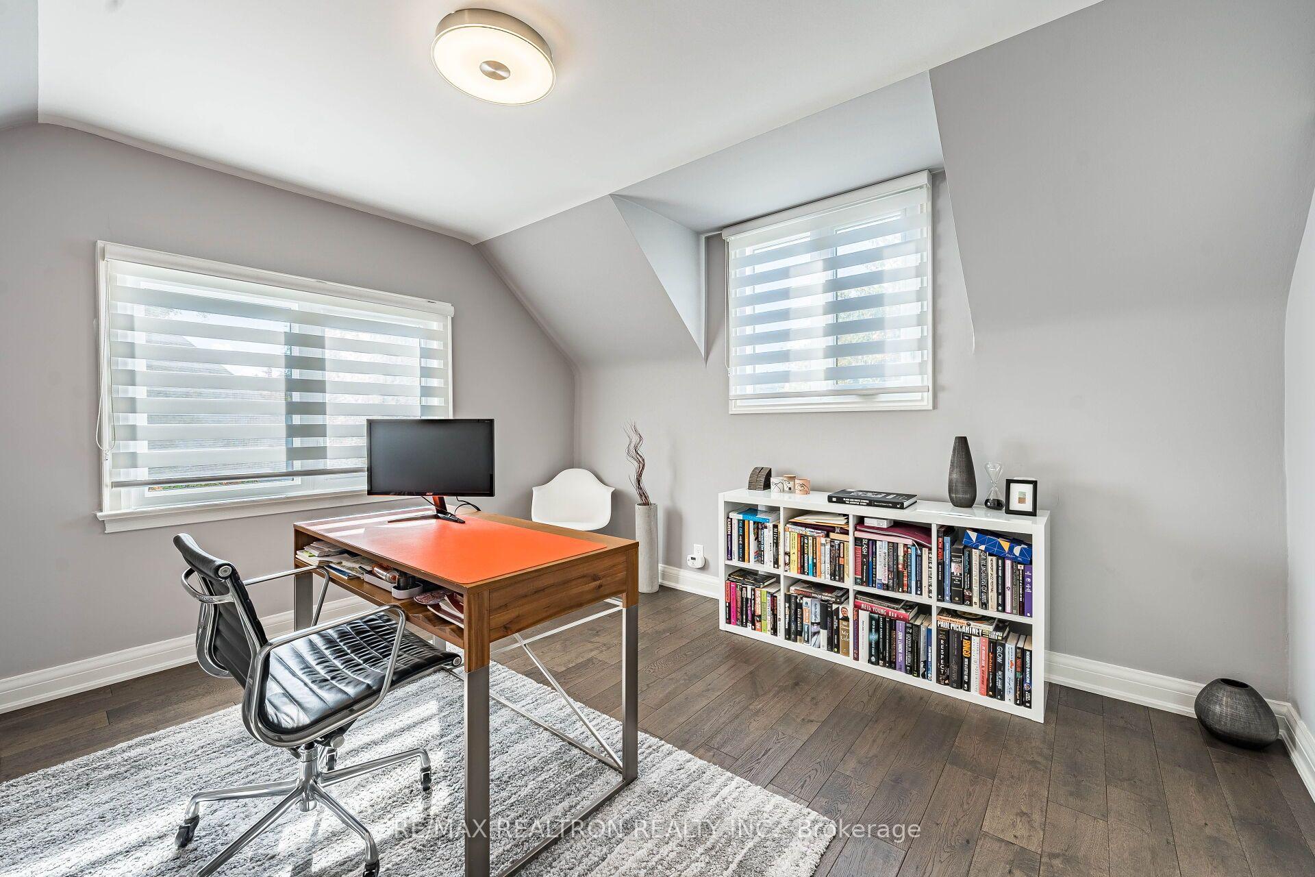 Photo 30 of 9 Ingleside Drive, North York, Downsview-Roding-CFB — HOMEH