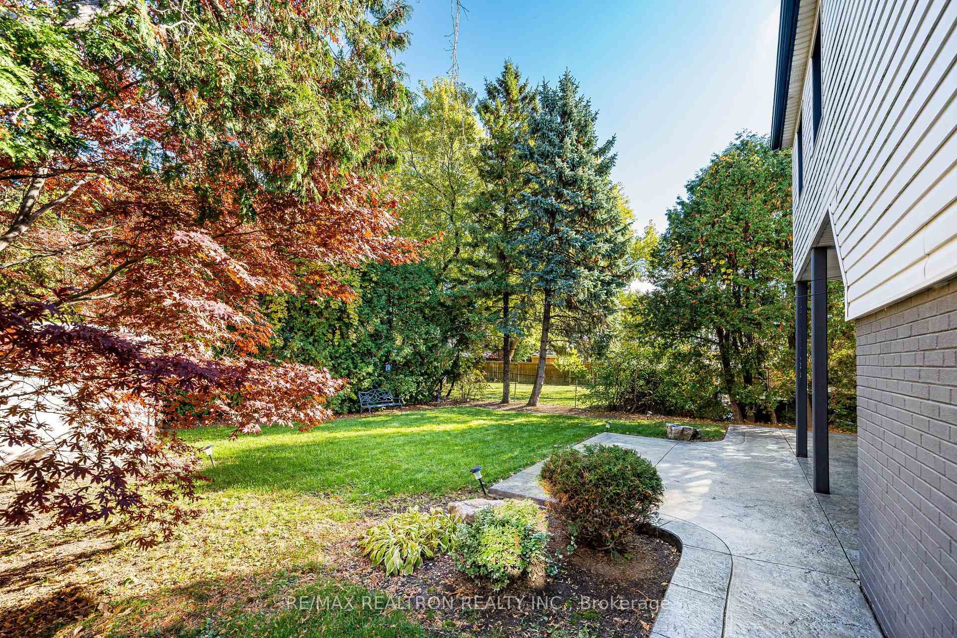 Photo 46 of 9 Ingleside Drive, North York, Downsview-Roding-CFB — HOMEH