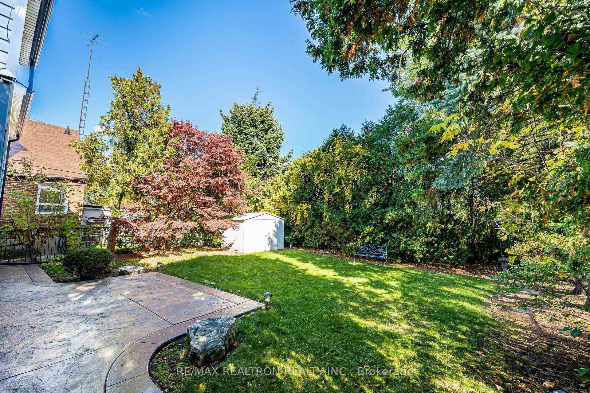 Photo 48 of 9 Ingleside Drive, North York, Downsview-Roding-CFB — HOMEH