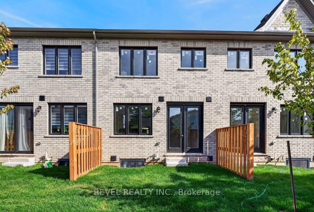 Photo 4 of 3191 Maplehill Drive, Burlington, Roseland — HOMEH