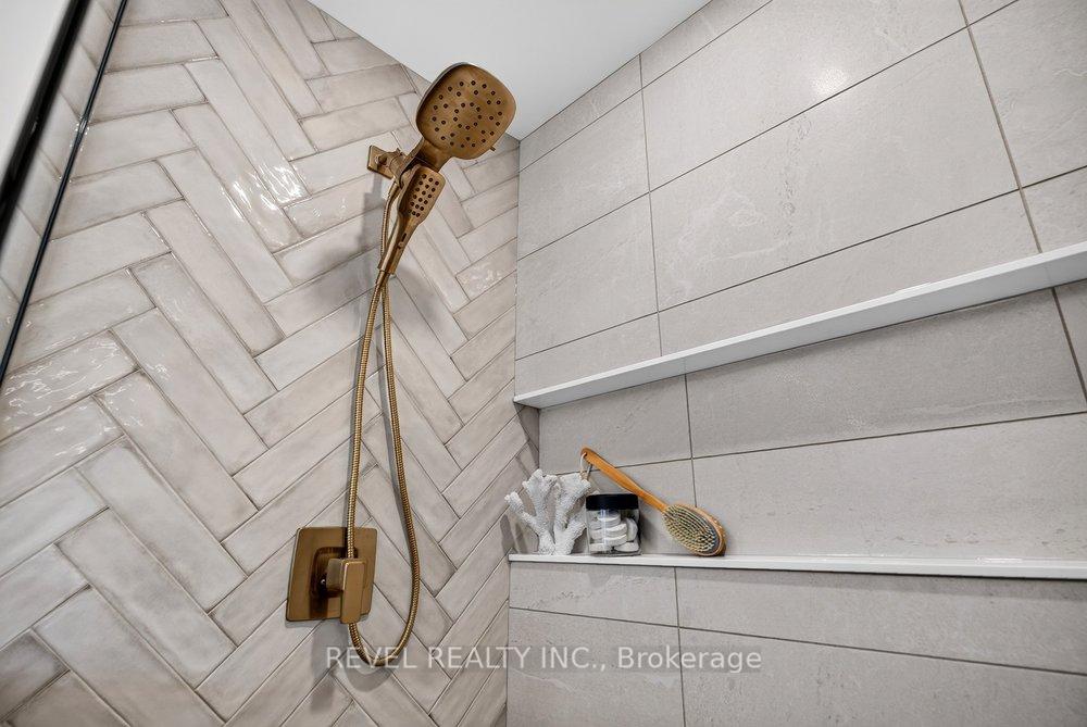Photo 35 of 3191 Maplehill Drive, Burlington, Roseland — HOMEH