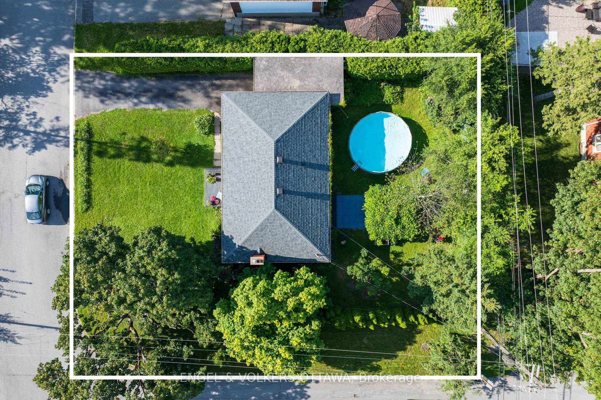 Photo 6 of 11 Hilliard Avenue, Ottawa, City View/Skyline/Fisher Heights/Parkwood Hills — HOMEH