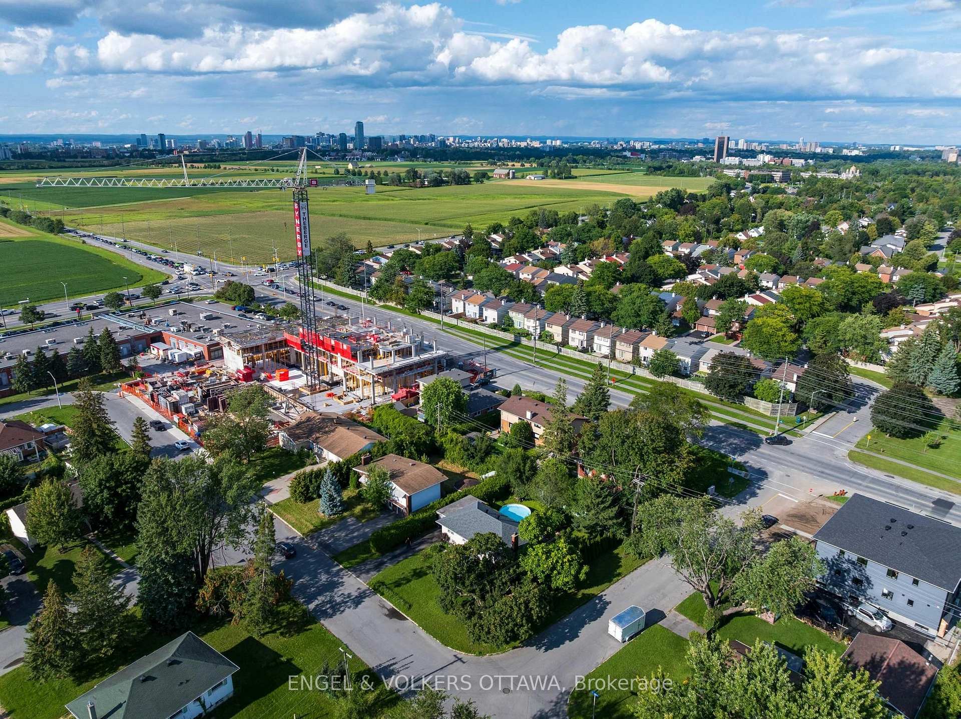 Photo 17 of 11 Hilliard Avenue, Ottawa, City View/Skyline/Fisher Heights/Parkwood Hills — HOMEH