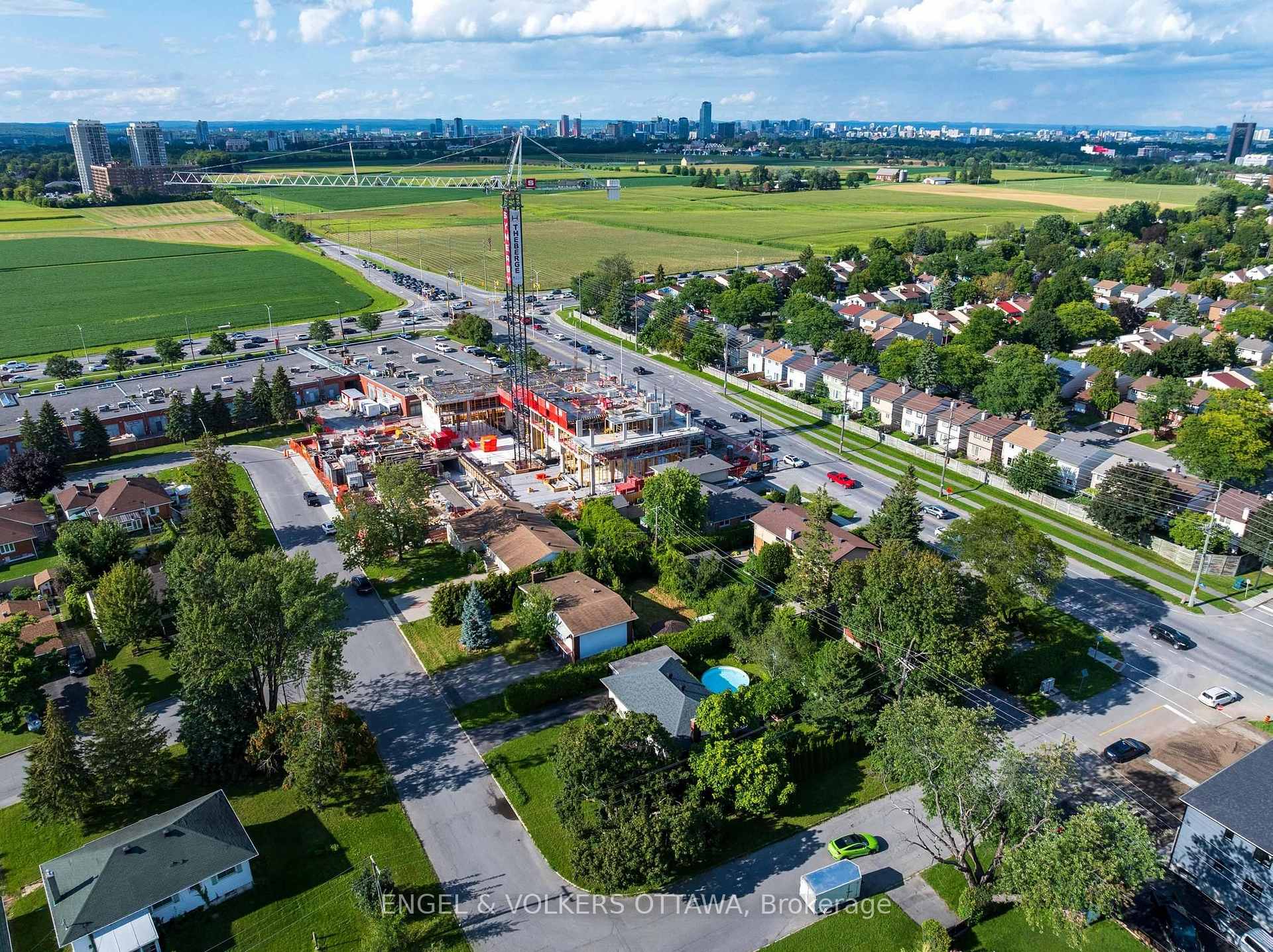 Photo 19 of 11 Hilliard Avenue, Ottawa, City View/Skyline/Fisher Heights/Parkwood Hills — HOMEH