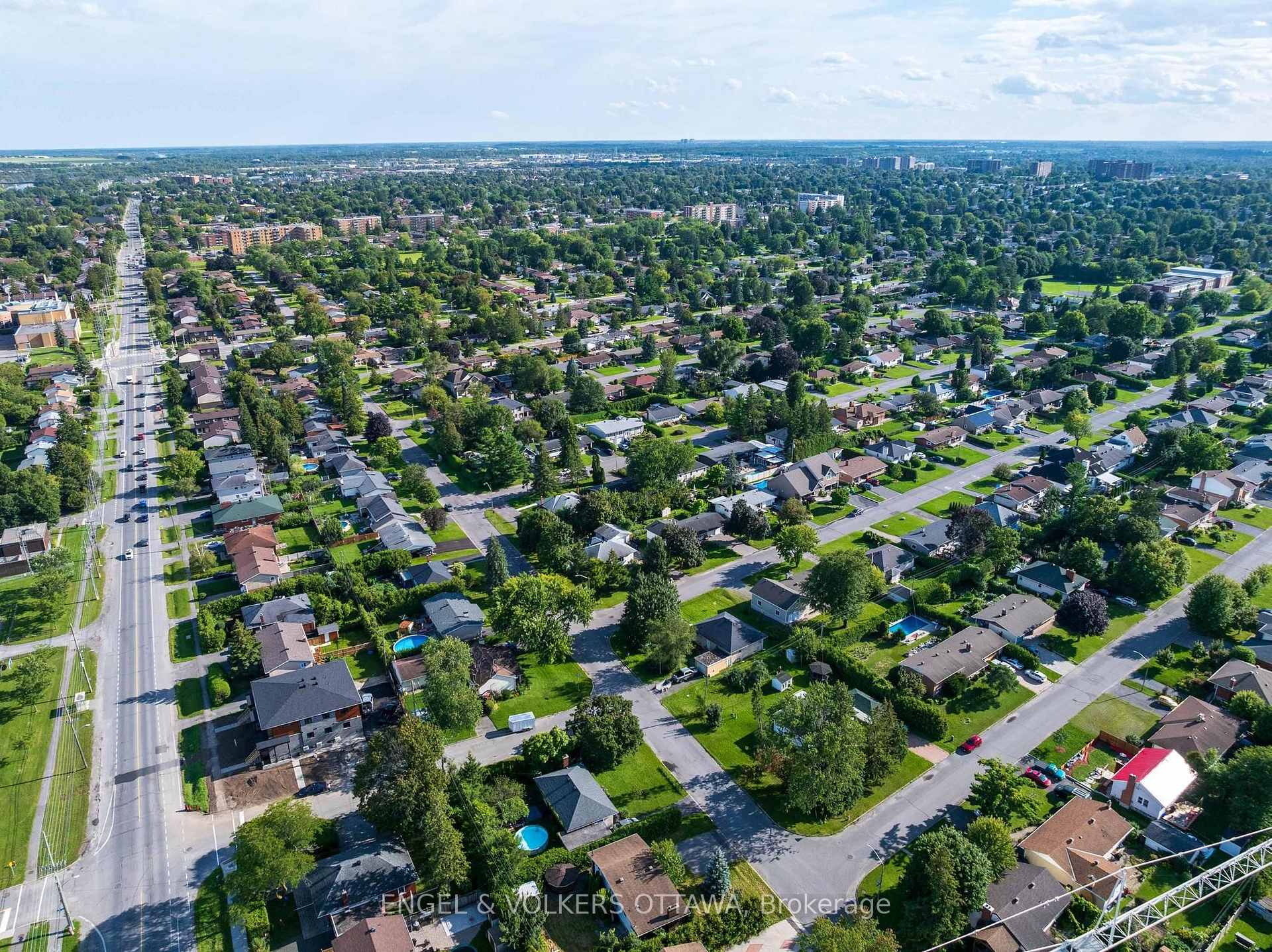 Photo 22 of 11 Hilliard Avenue, Ottawa, City View/Skyline/Fisher Heights/Parkwood Hills — HOMEH