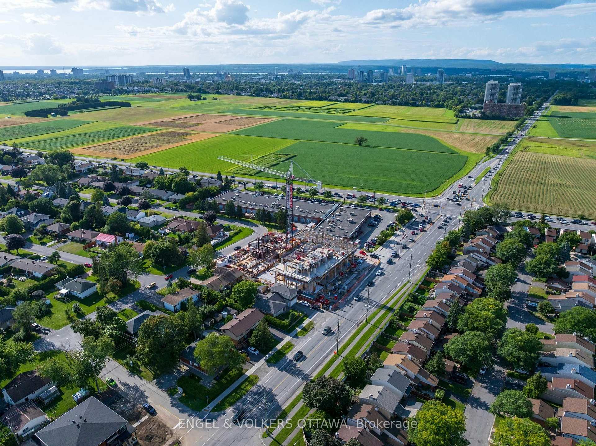 Photo 26 of 11 Hilliard Avenue, Ottawa, City View/Skyline/Fisher Heights/Parkwood Hills — HOMEH